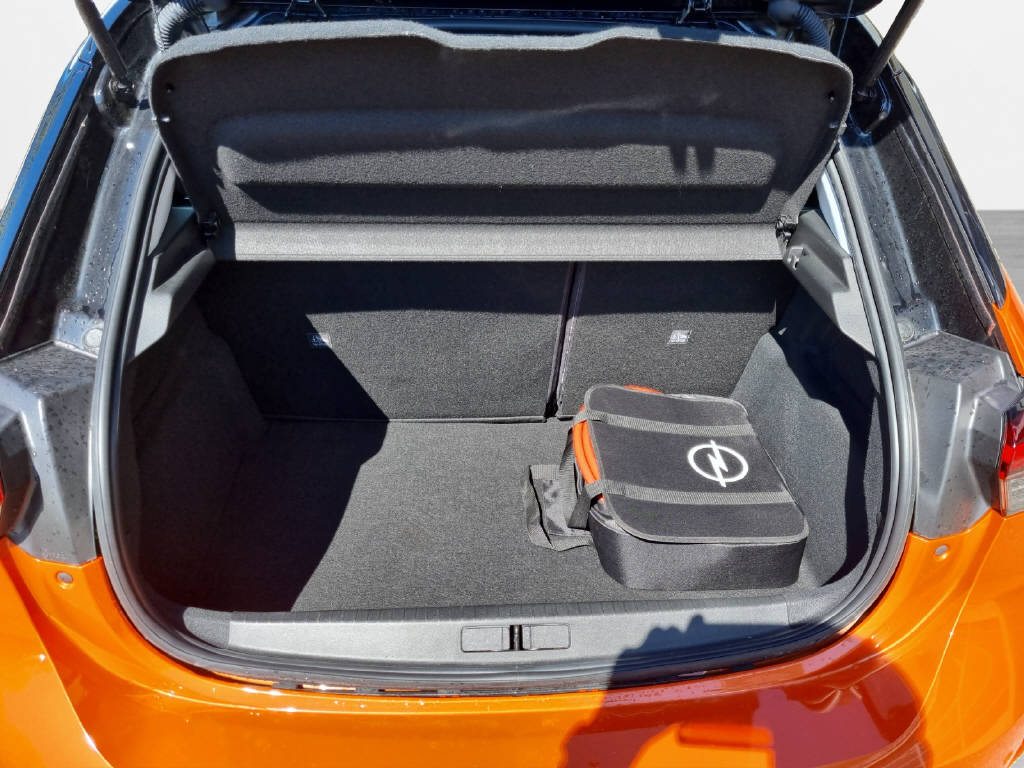 OPEL Corsa e-Elegance-image-8