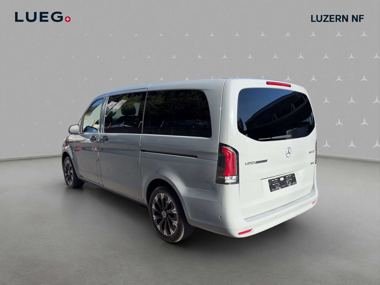 MERCEDES-BENZ Vito 116 CDI Lang Pro Tourer 4Matic 9G-Tronic-image-2