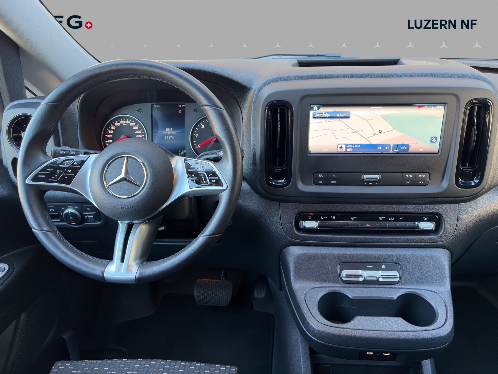 MERCEDES-BENZ Vito 116 CDI Lang Pro Tourer 4Matic 9G-Tronic-image-11