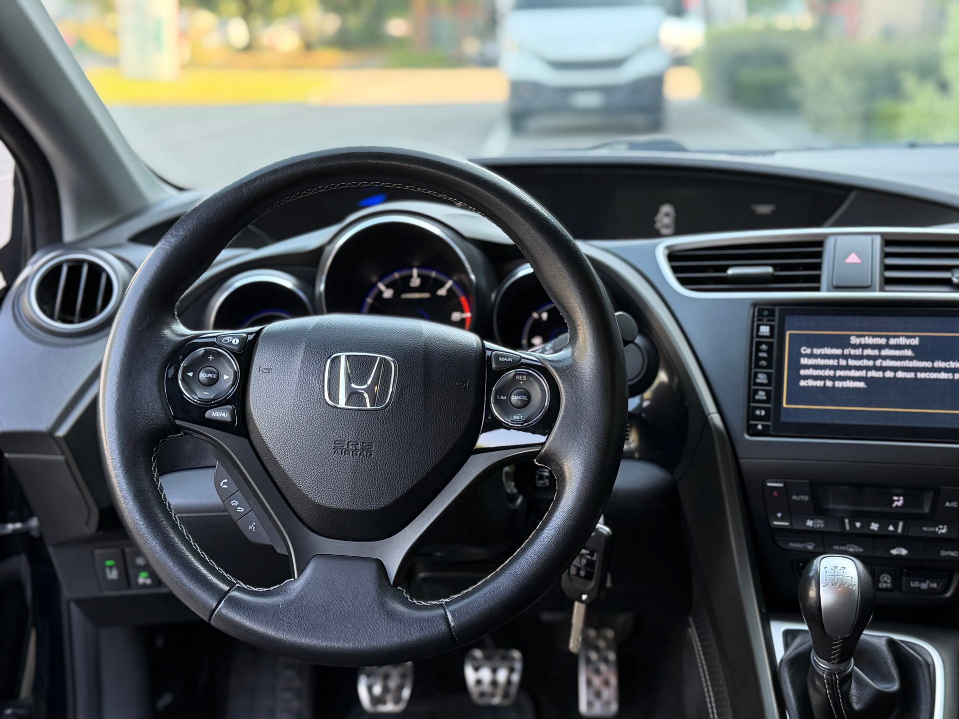 HONDA Civic Tourer 1.6 i-DTEC Sport-image-9
