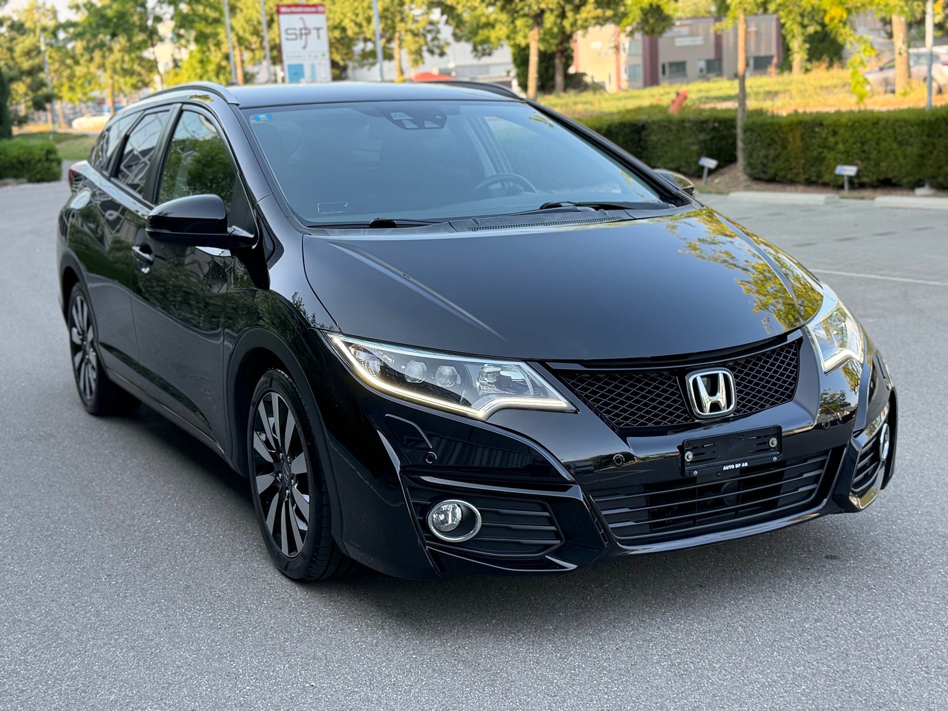 HONDA Civic Tourer 1.6 i-DTEC Sport-image-1
