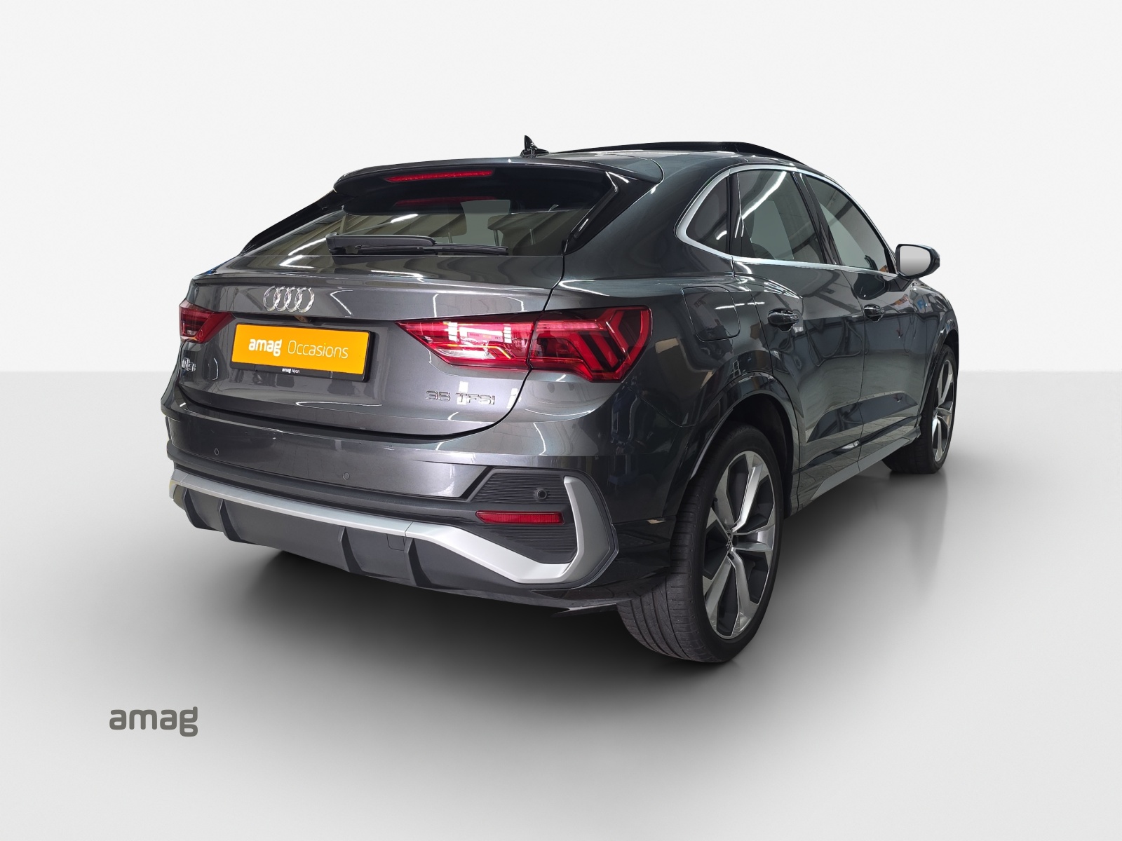 AUDI Q3 Sportback 35 TFSI S line S-tronic-image-4