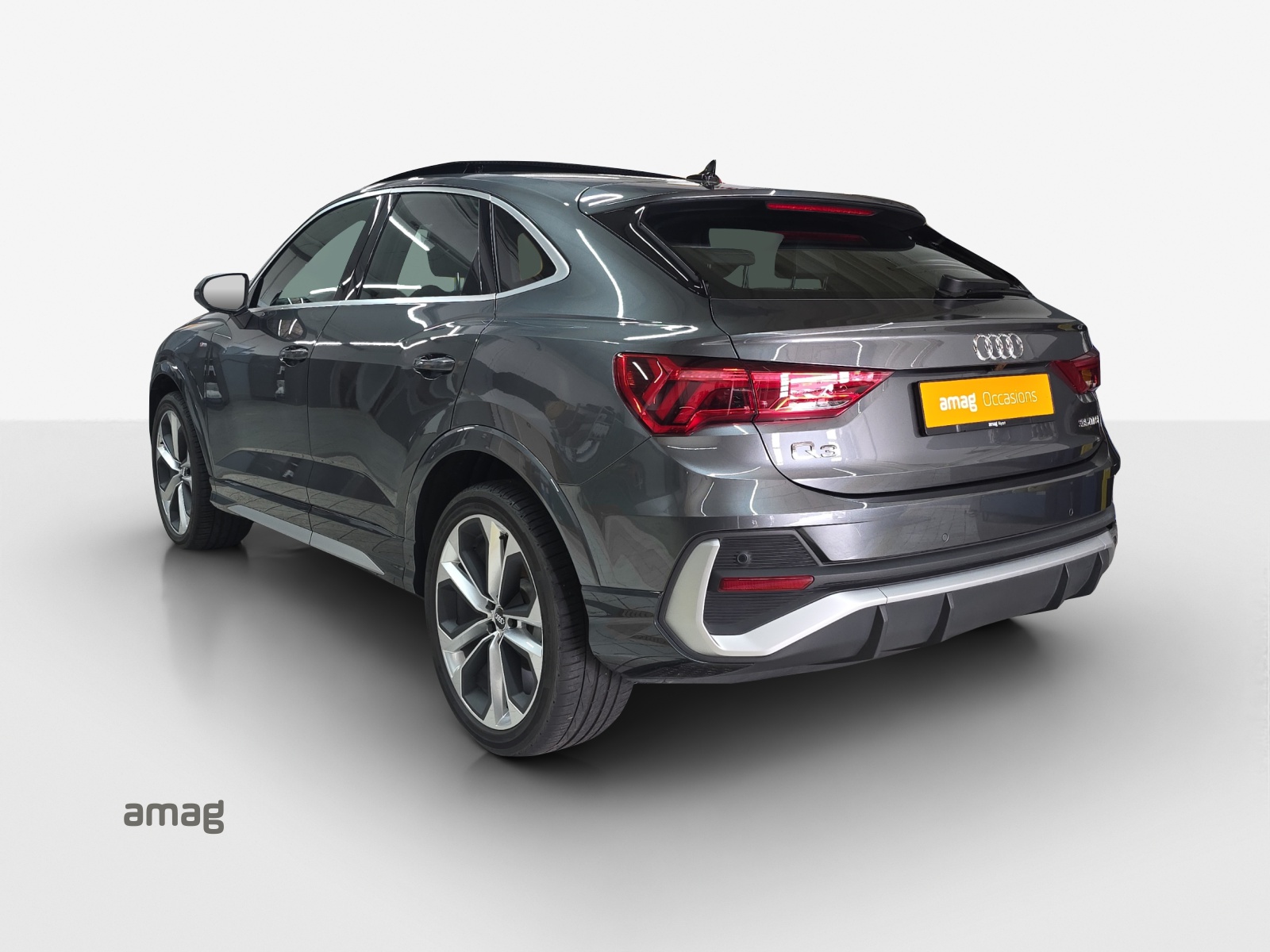 AUDI Q3 Sportback 35 TFSI S line S-tronic-image-2