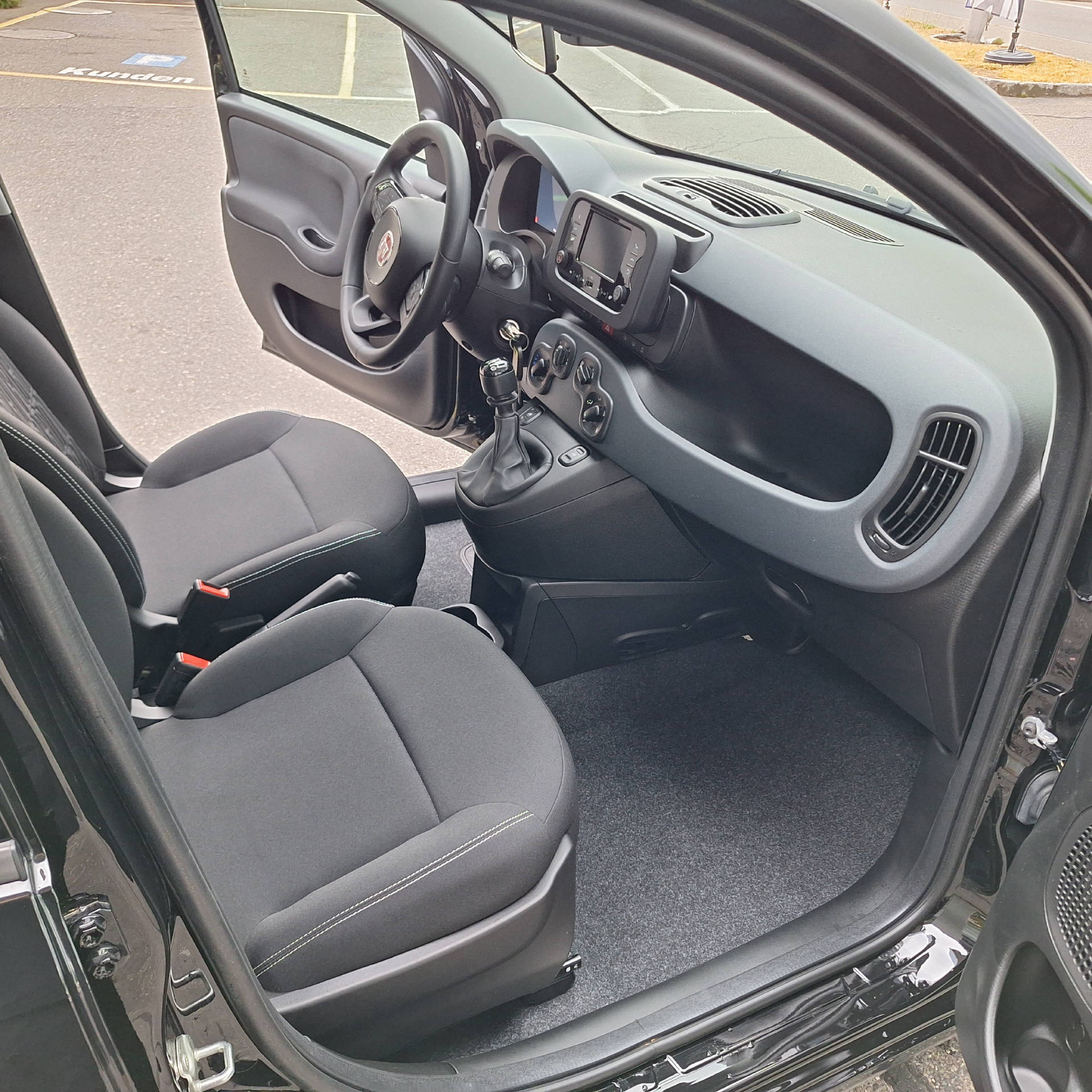 FIAT Panda 1.0 Hybrid City Life-image-11