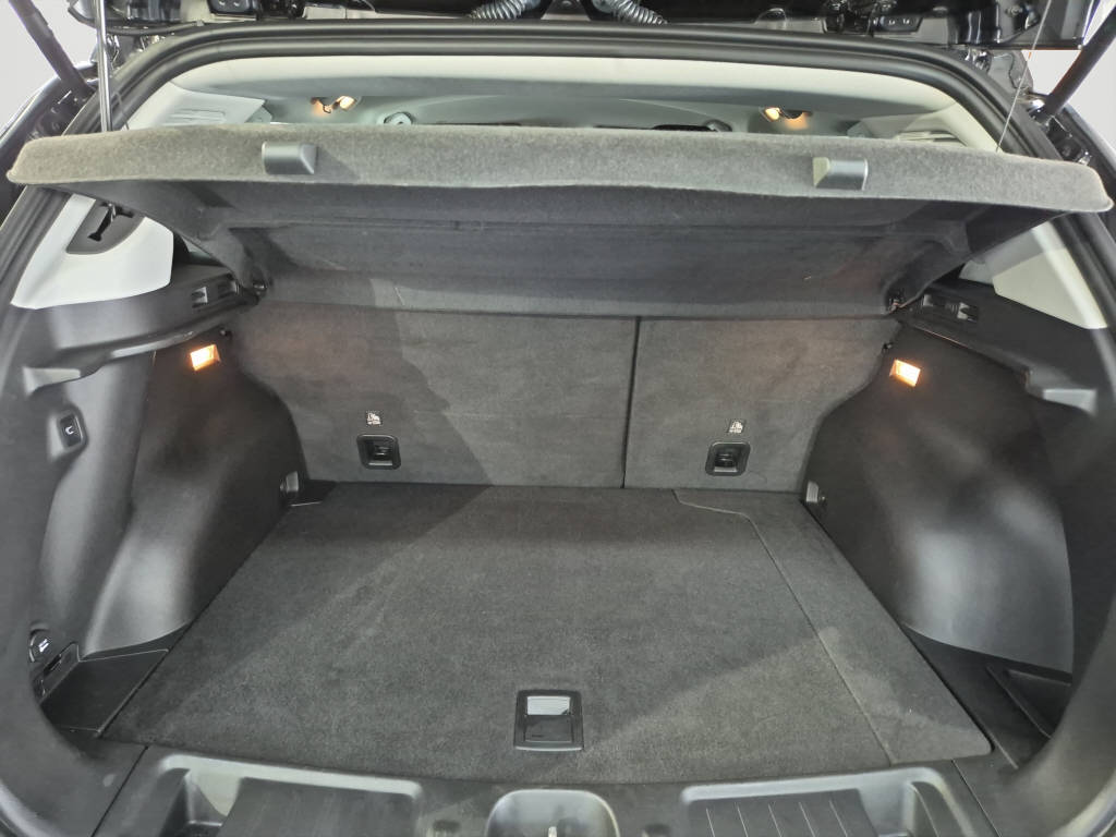 JEEP Compass 1.3 Limited Plus 240PS 4xe-image-12