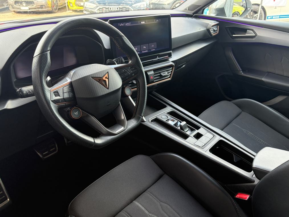 CUPRA LEON ST 2.0 TSi VZ 4Drive-image-3