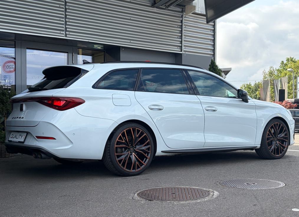 CUPRA LEON ST 2.0 TSi VZ 4Drive-image-2
