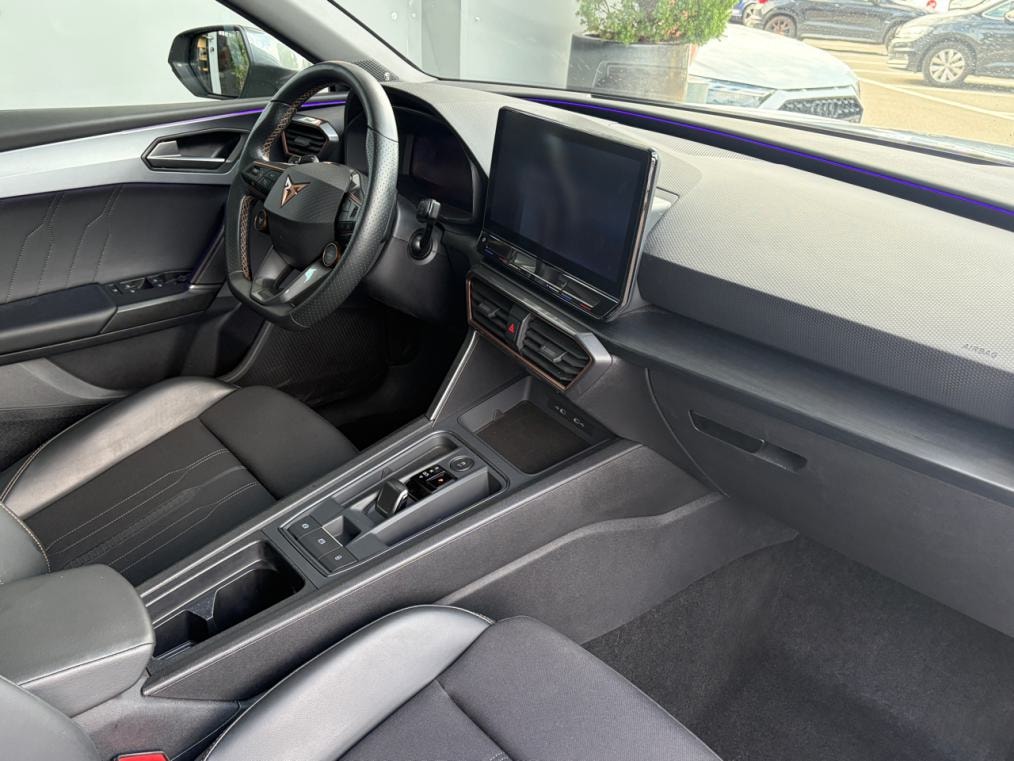 CUPRA LEON ST 2.0 TSi VZ 4Drive-image-8