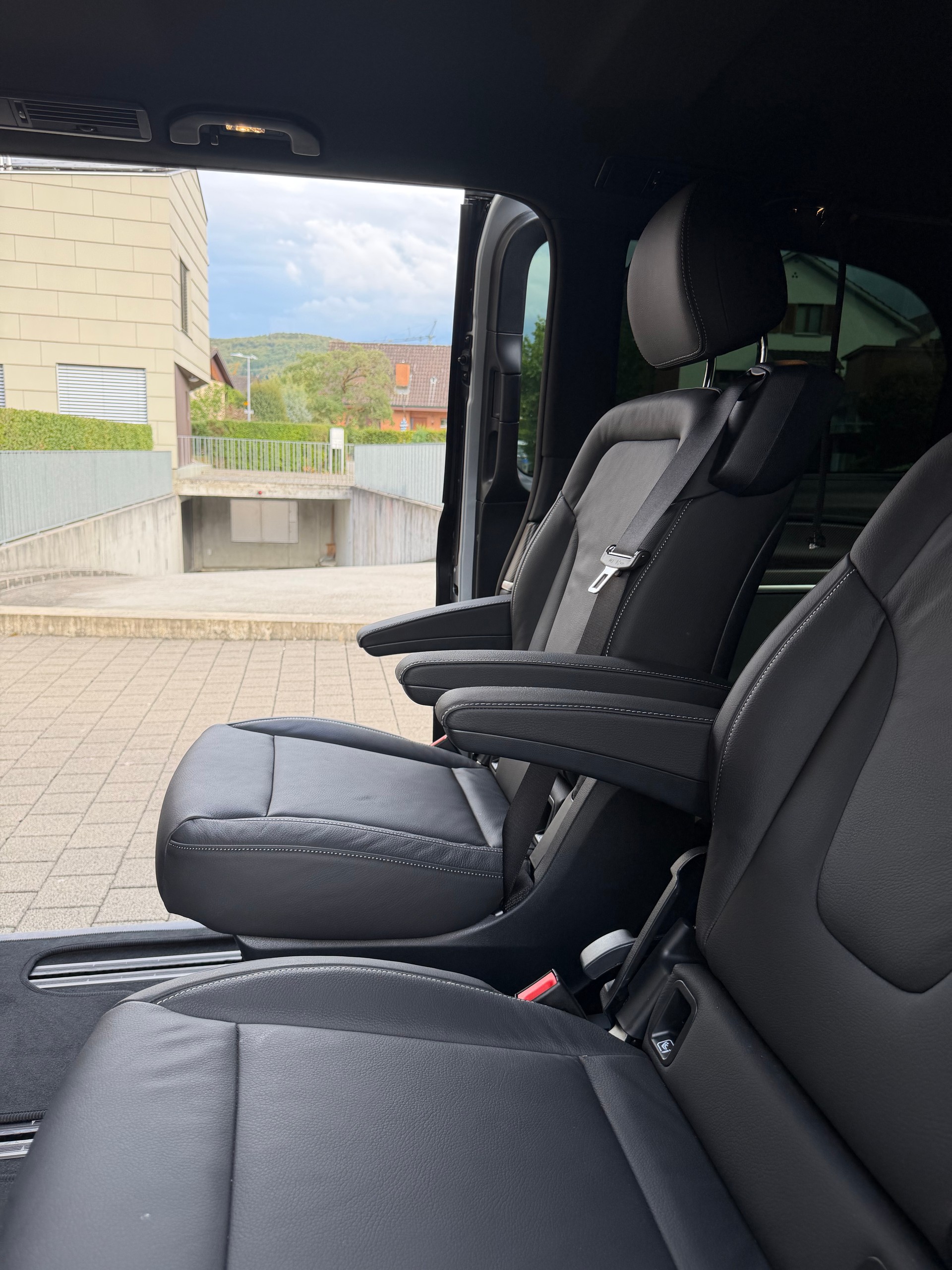 MERCEDES-BENZ AMG AVANTGARDE 3200mm / CH Fahrzeug-image-4