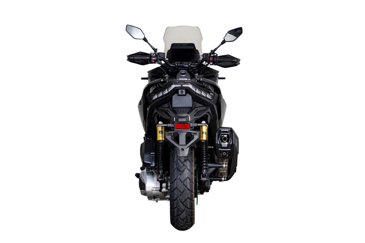 VOGE SR 450 X ADVENTURE-showroom-element-3