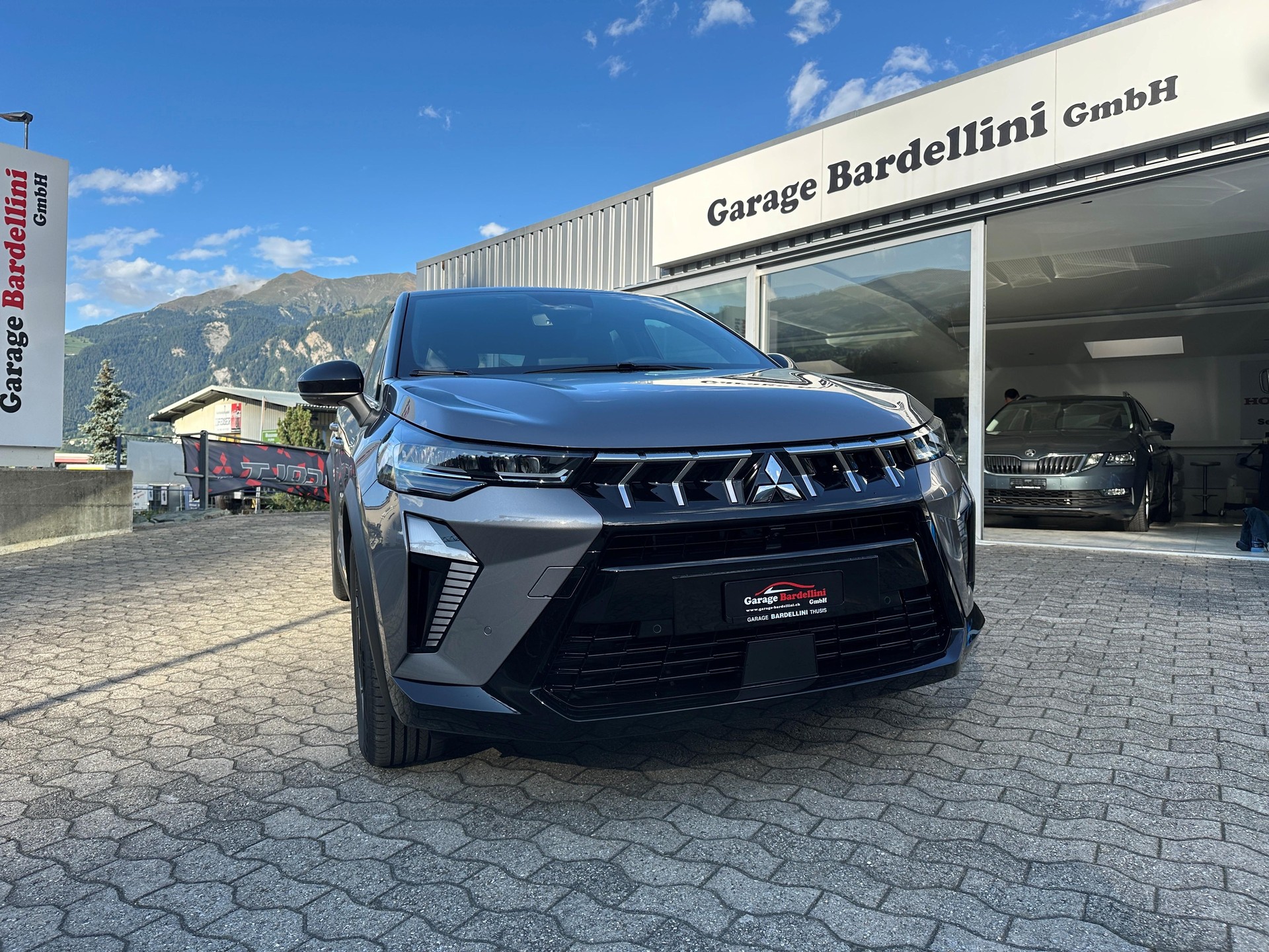 MITSUBISHI ASX 1.8 HEV Instyle-image-0