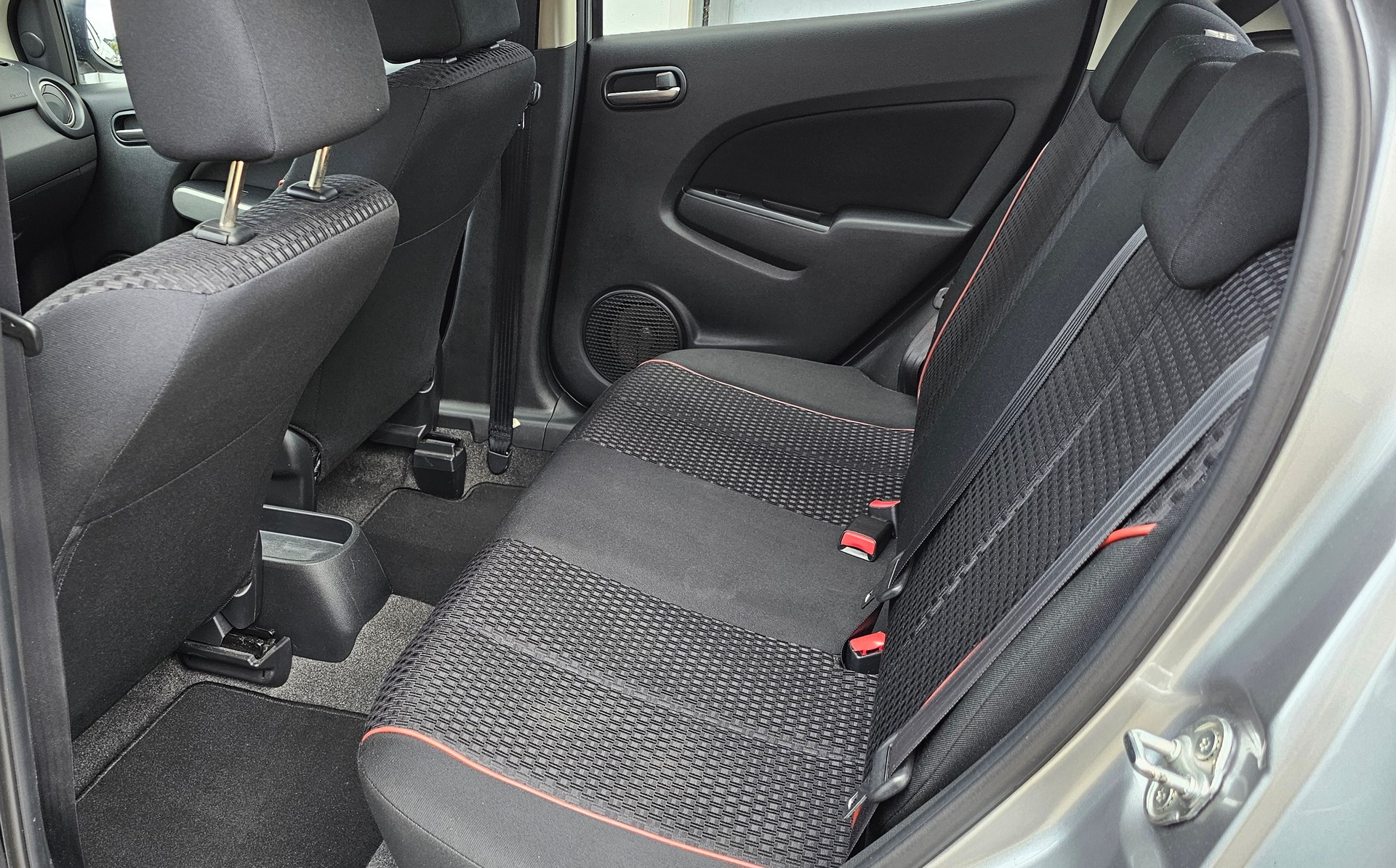 MAZDA 2 1.5i 16V Sport-image-7