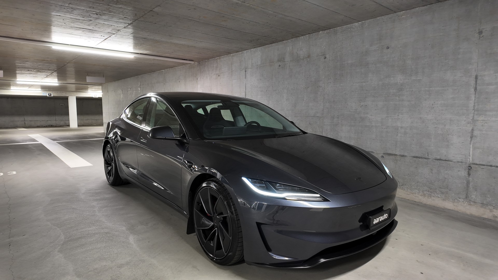 TESLA Model 3 Dual Motor Performance AWD-image-5