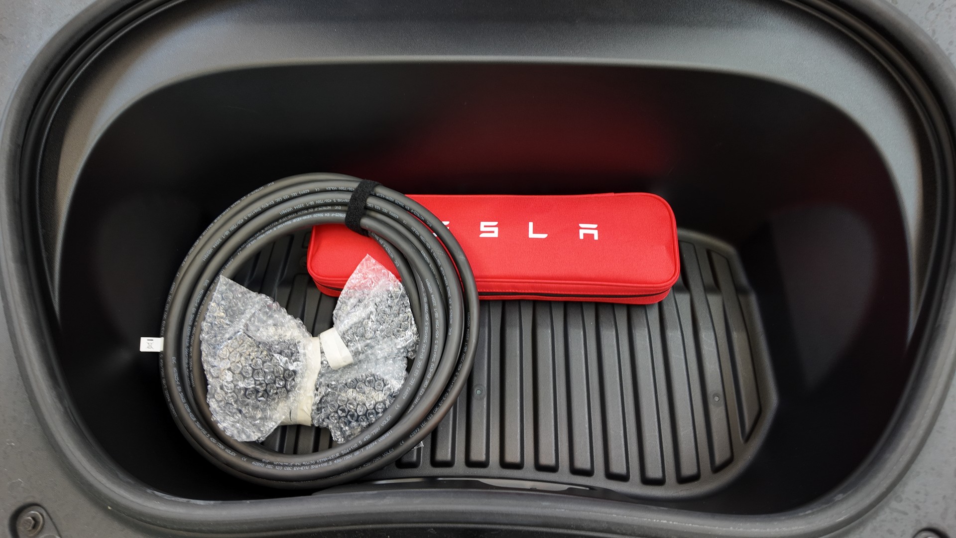 TESLA Model 3 Dual Motor Performance AWD-image-29