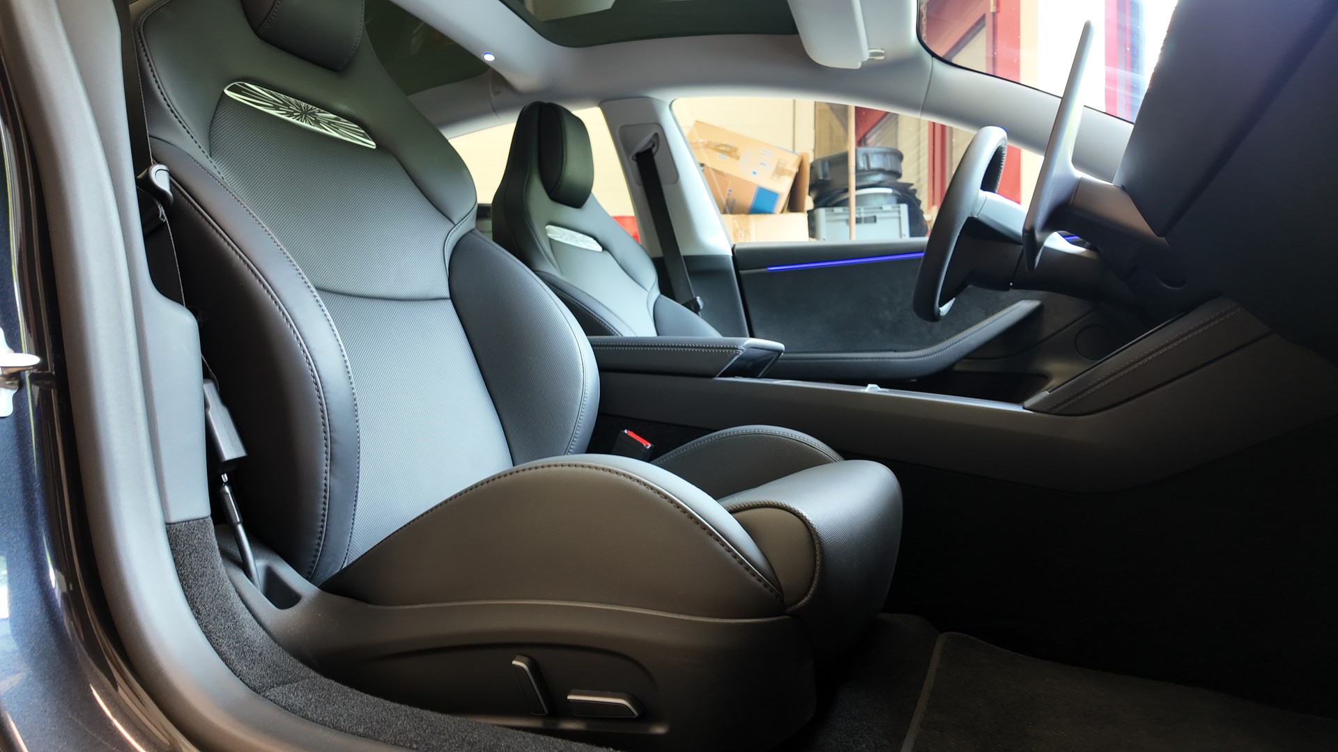 TESLA Model 3 Dual Motor Performance AWD-image-14