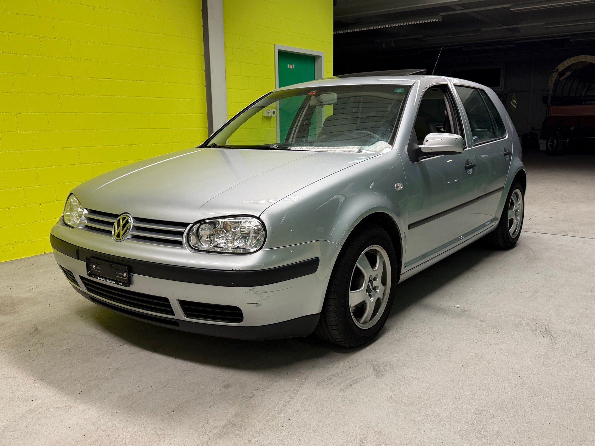 VW Golf 2.0-image-0