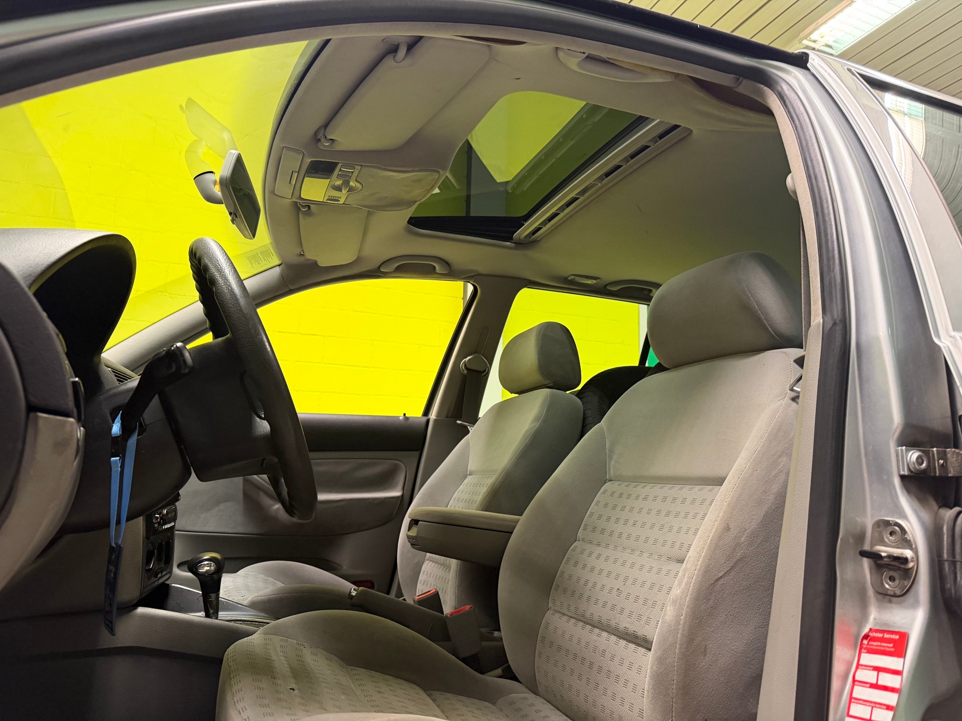 VW Golf 2.0-image-13