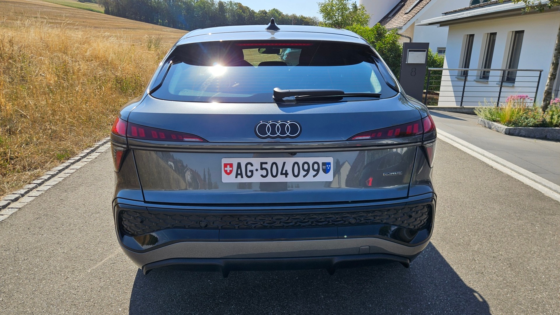 AUDI 2.0 TFSI S line quattro S-Tronic Sportback-image-4