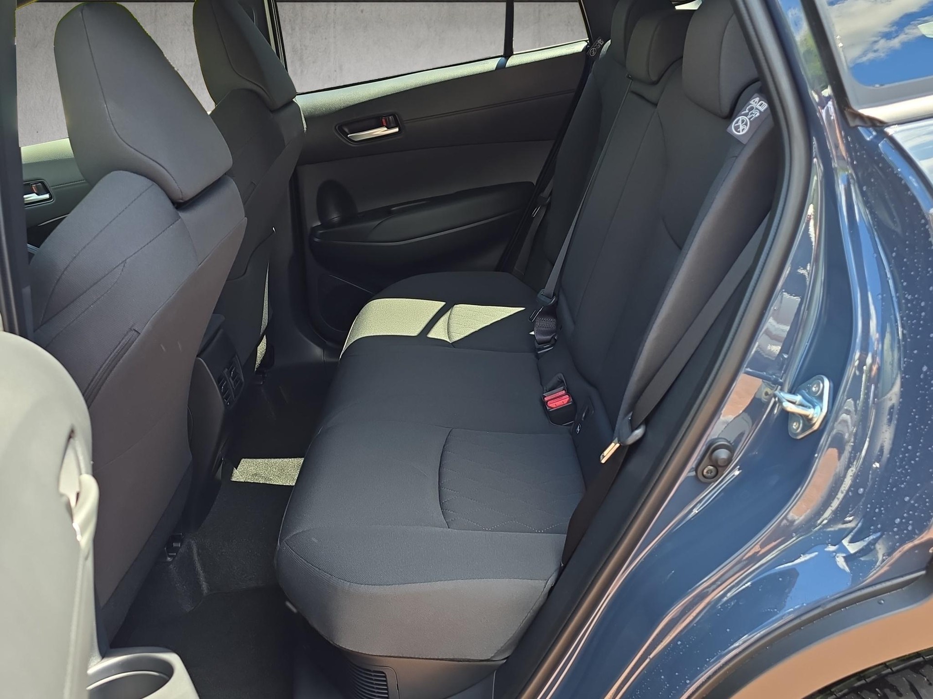 TOYOTA Corolla Cross 2.0 HSD Trend AWD-i-image-11