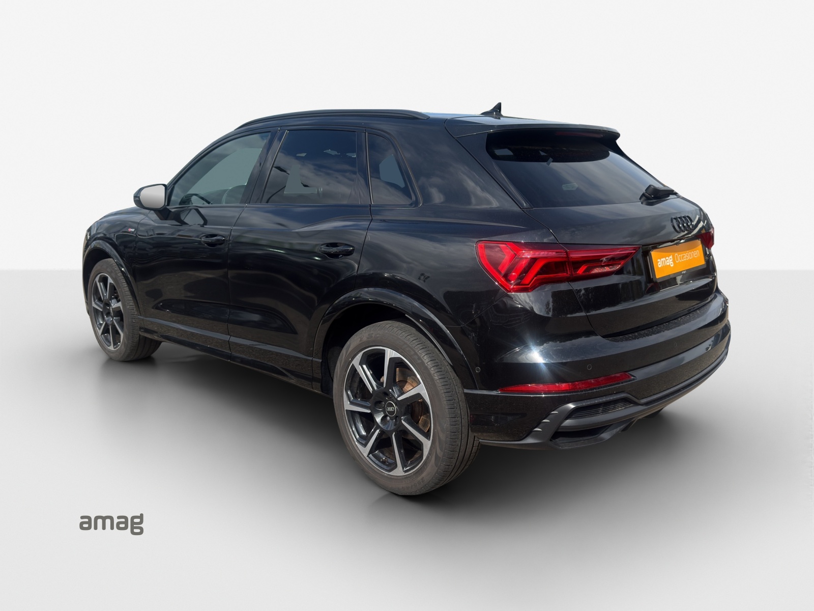AUDI Q3 35 TFSI S line Attraction S-tronic-image-2