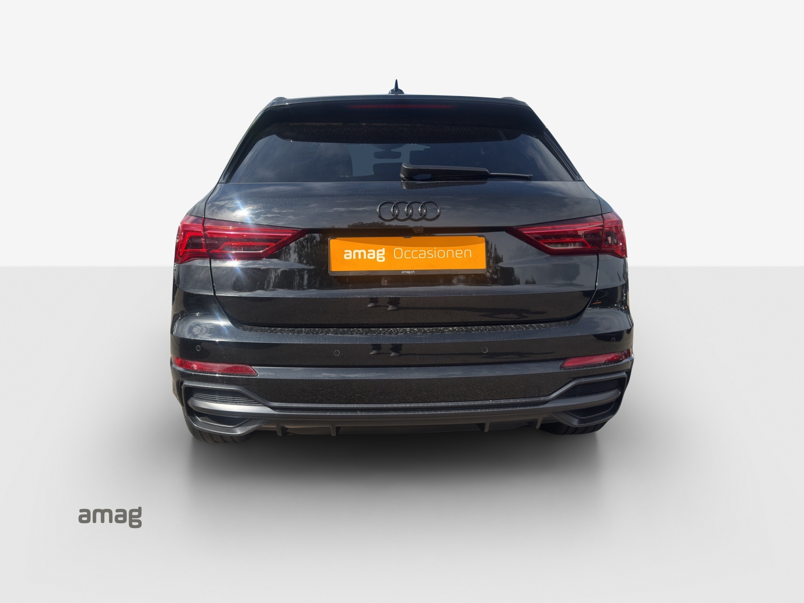 AUDI Q3 35 TFSI S line Attraction S-tronic-image-3