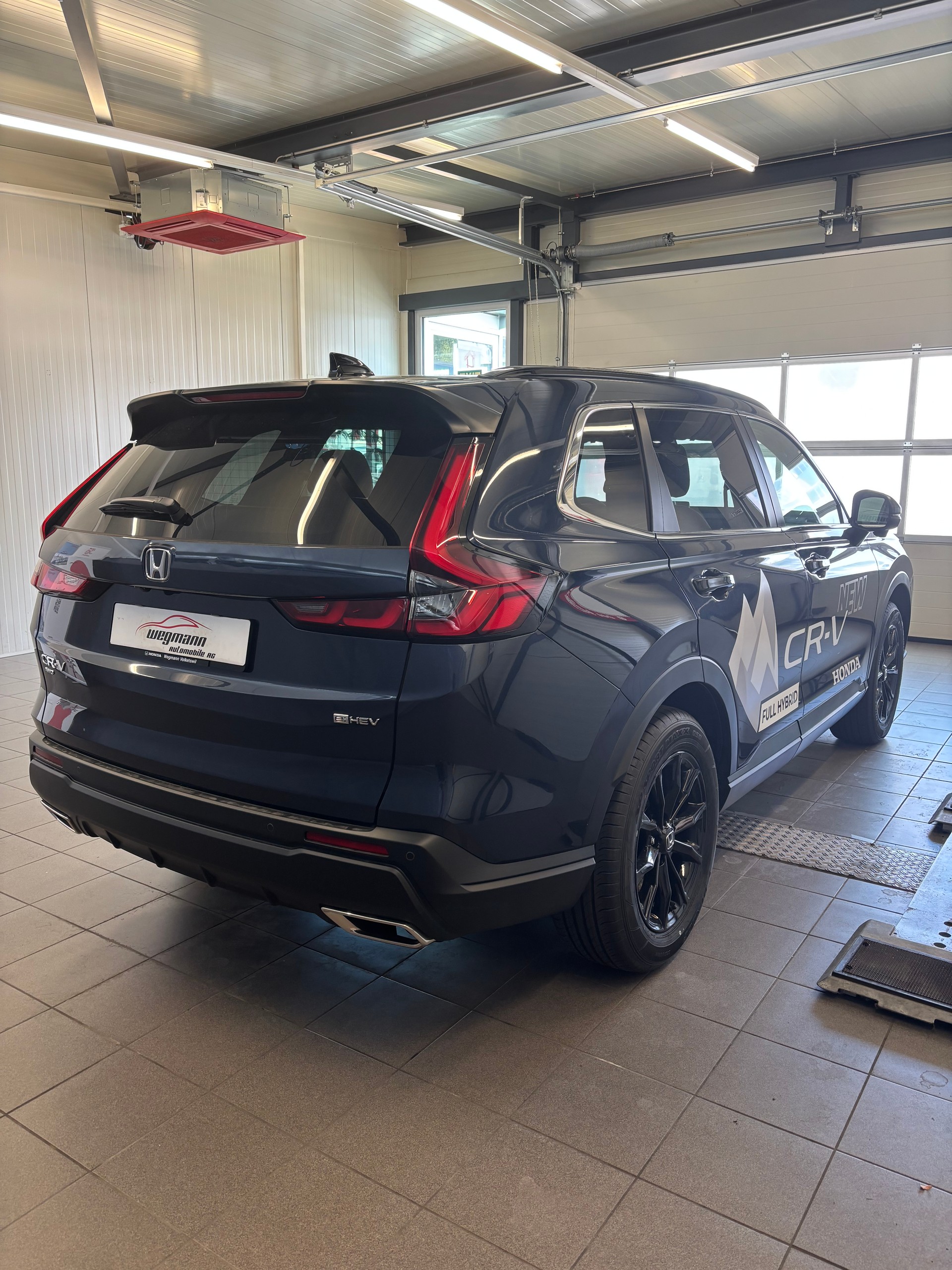 HONDA CR-V 2.0i MMD Hybrid Elegance 4WD Automatic-image-3