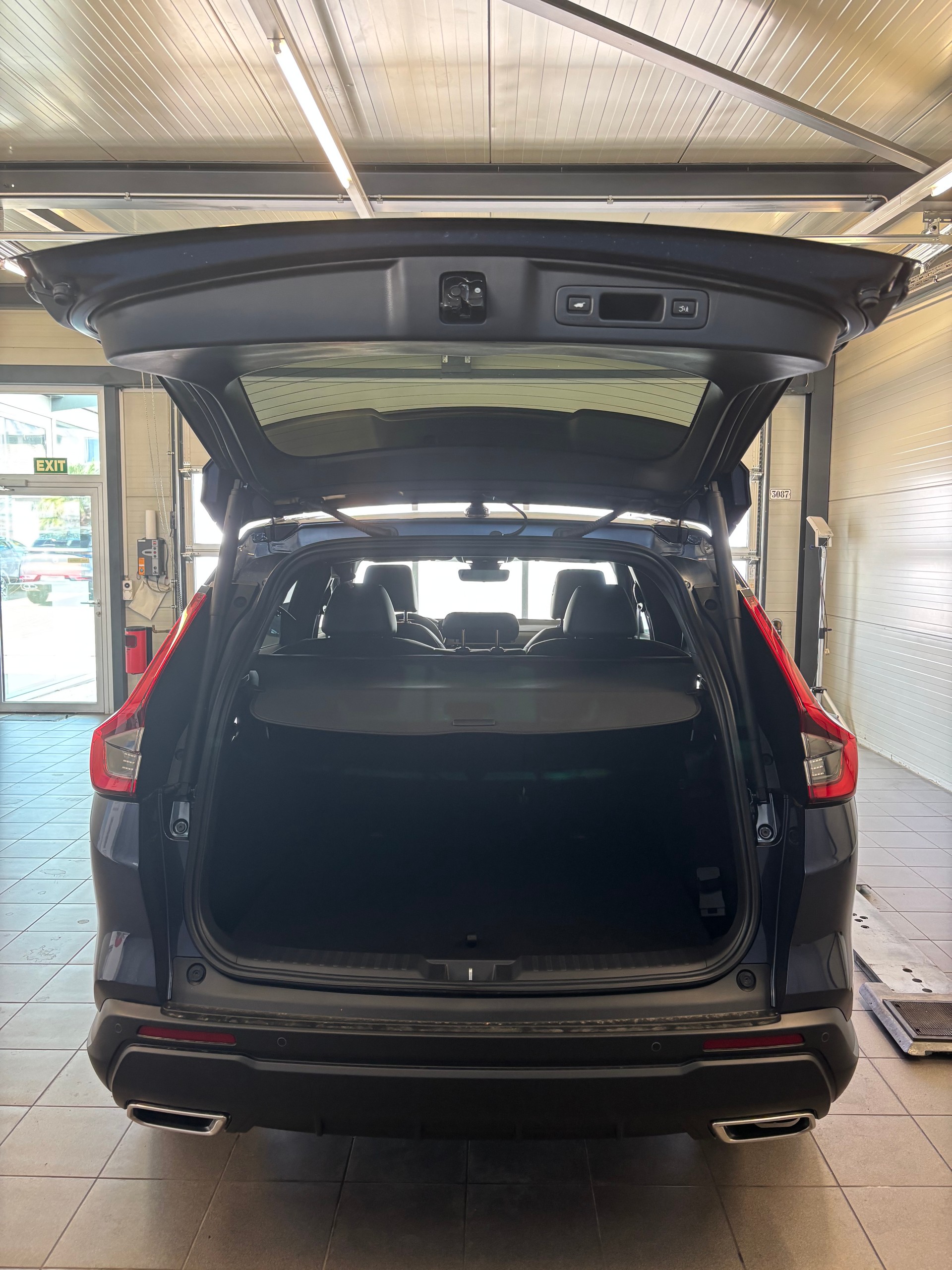 HONDA CR-V 2.0i MMD Hybrid Elegance 4WD Automatic-image-13