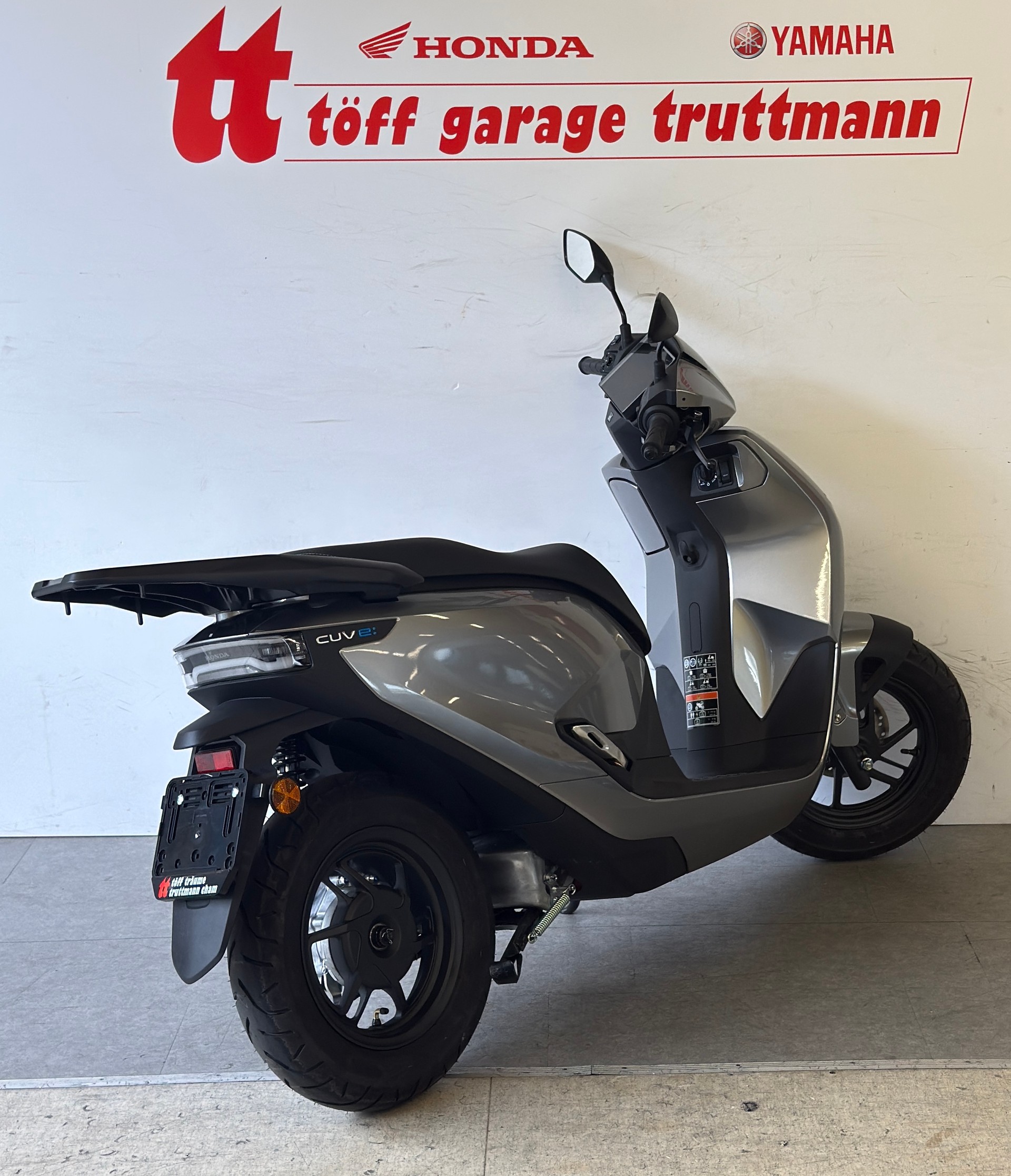 HONDA CUV e-showroom-element-3