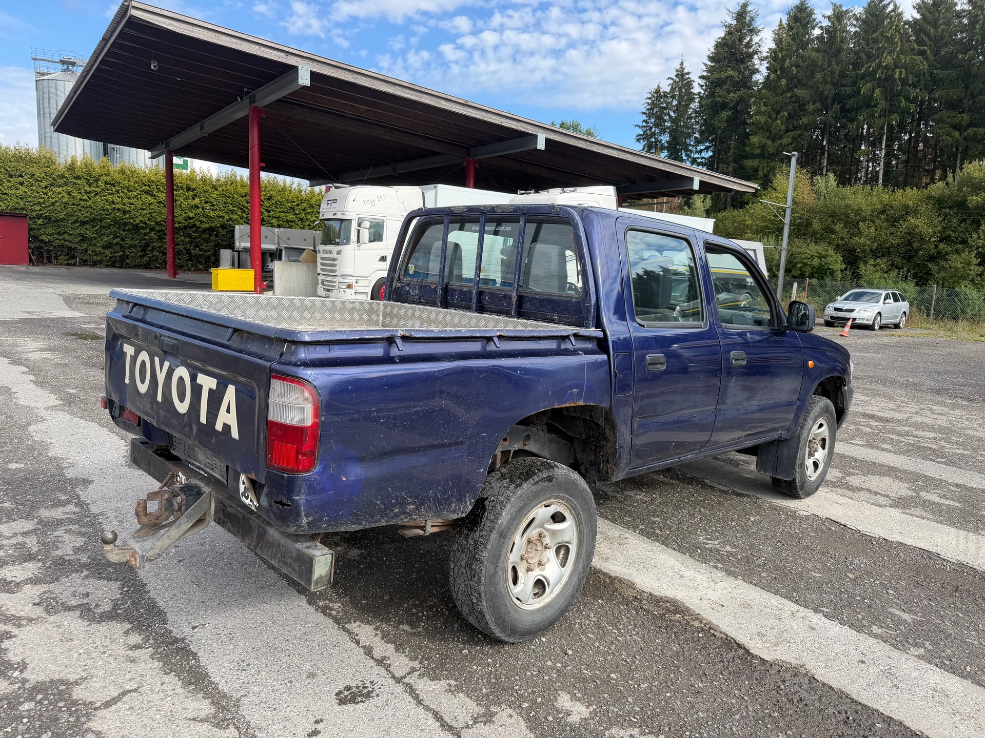 TOYOTA Hilux 4x4 2.5 D-4D-image-2