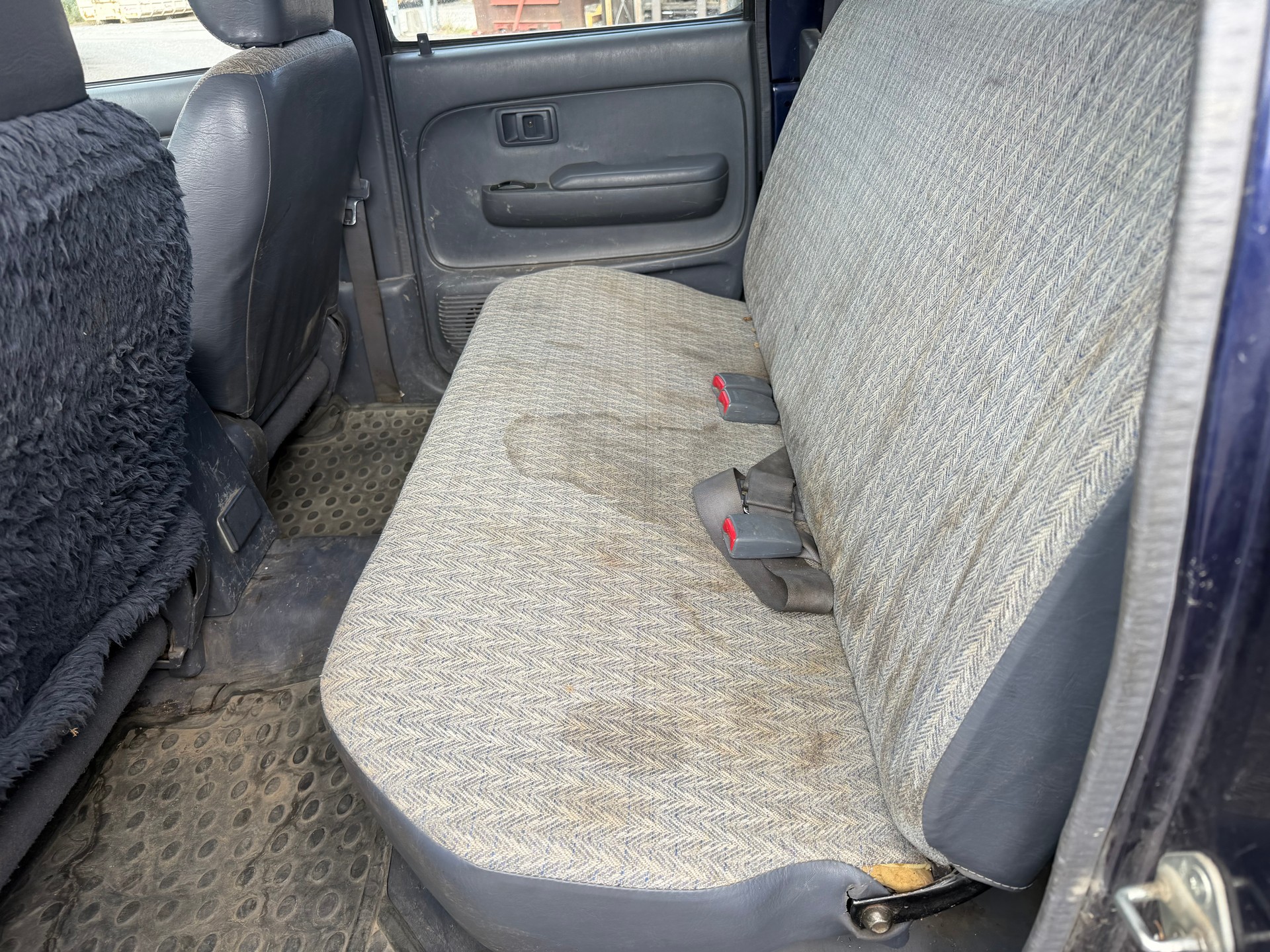 TOYOTA Hilux 4x4 2.5 D-4D-image-5