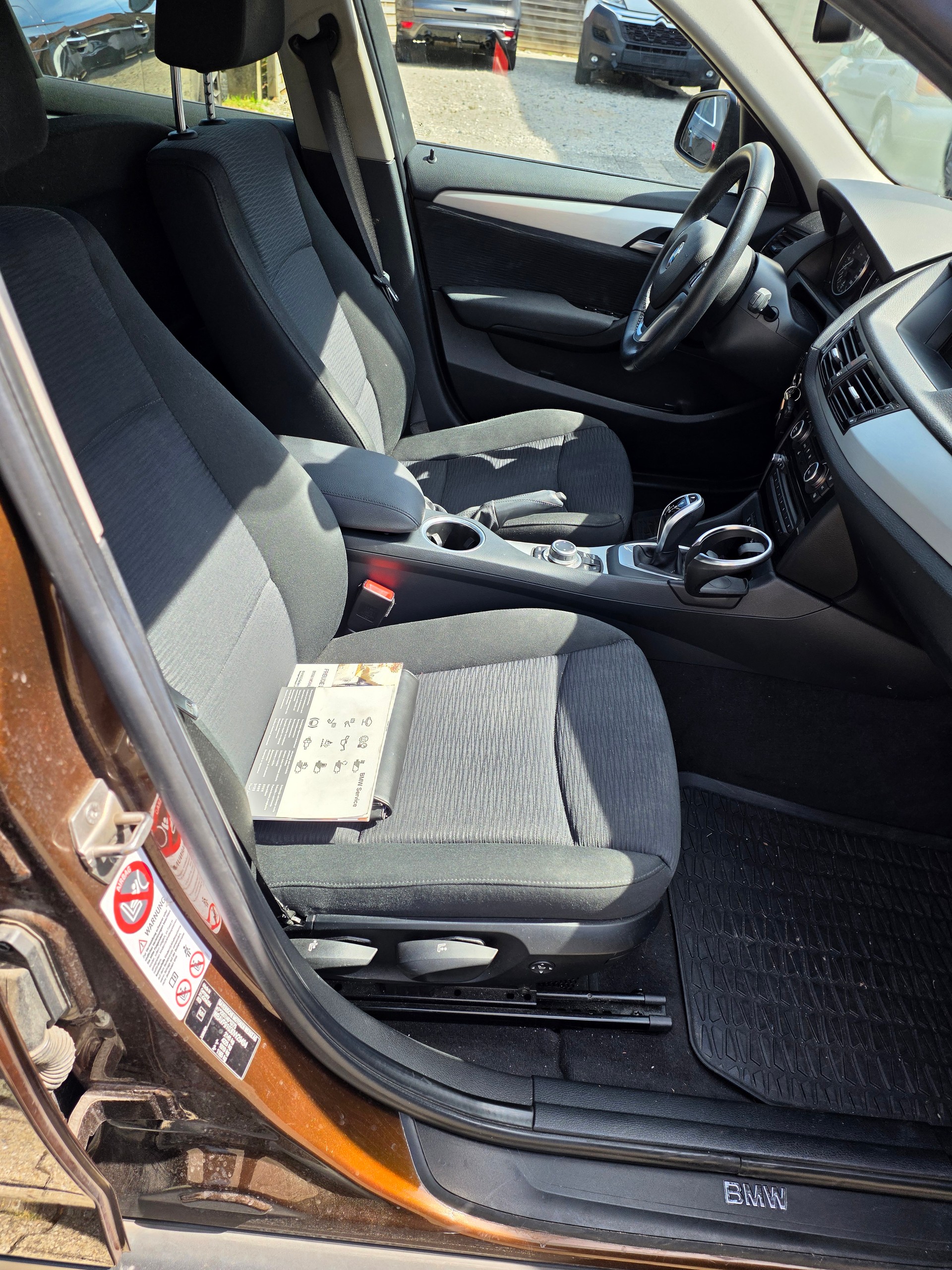 BMW X1 xDrive 20d Steptronic-image-4
