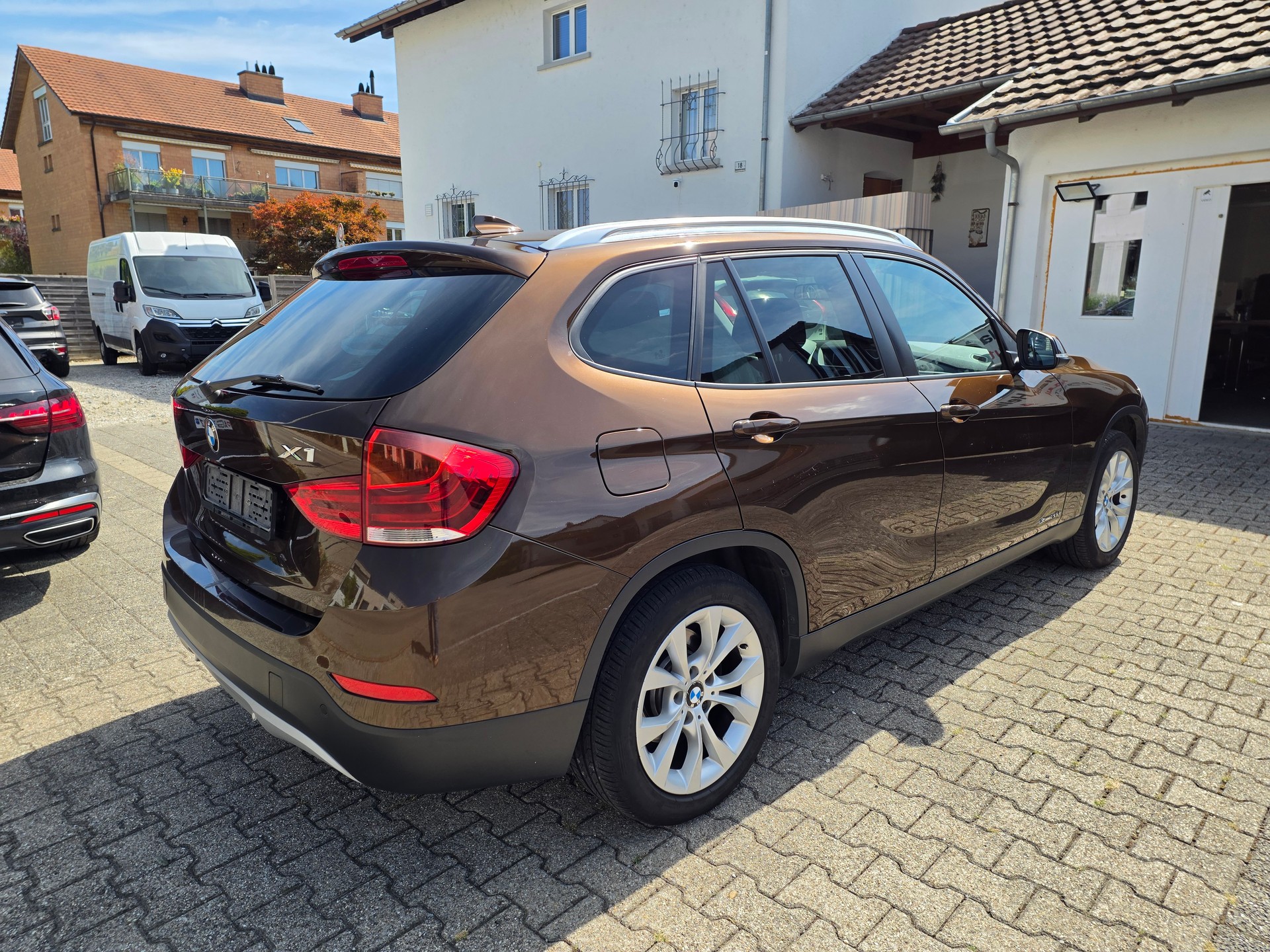 BMW X1 xDrive 20d Steptronic-image-3