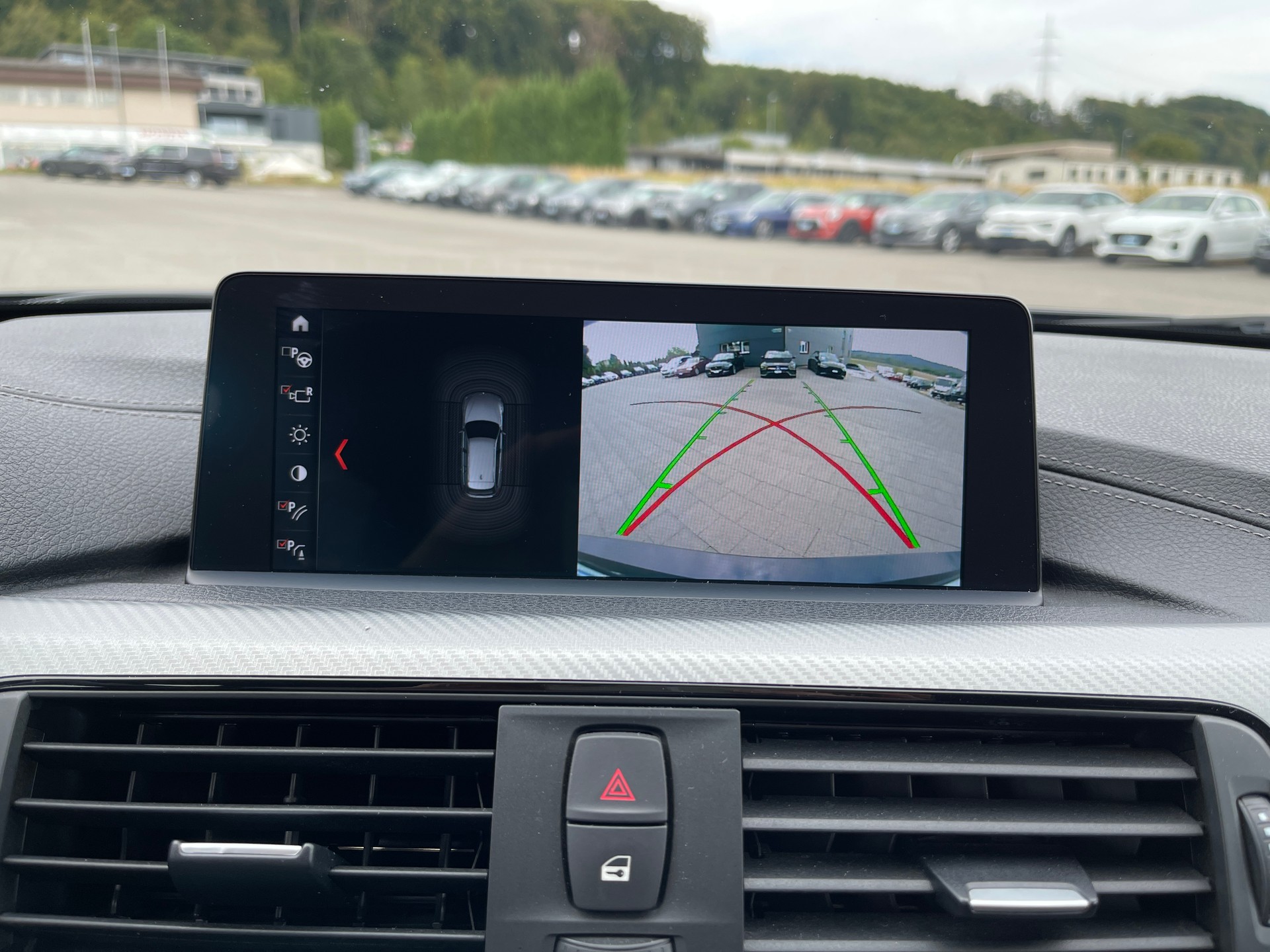 BMW 320d xDrive Touring Steptronic-image-11