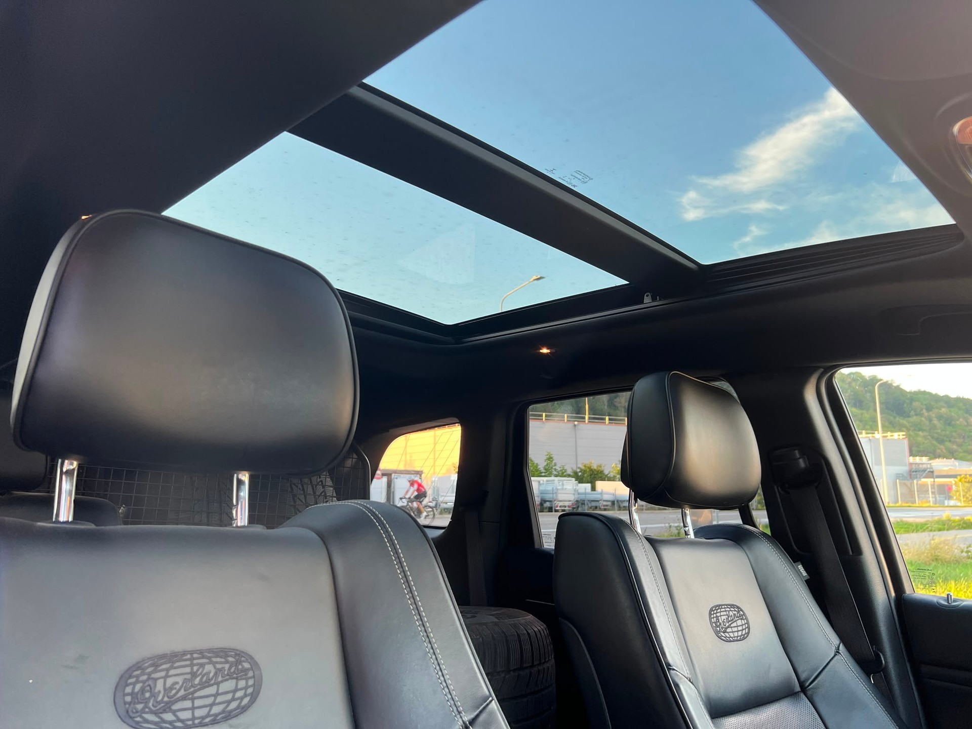 JEEP Grand Cherokee 3.0 CRD Overland Automatic-image-4