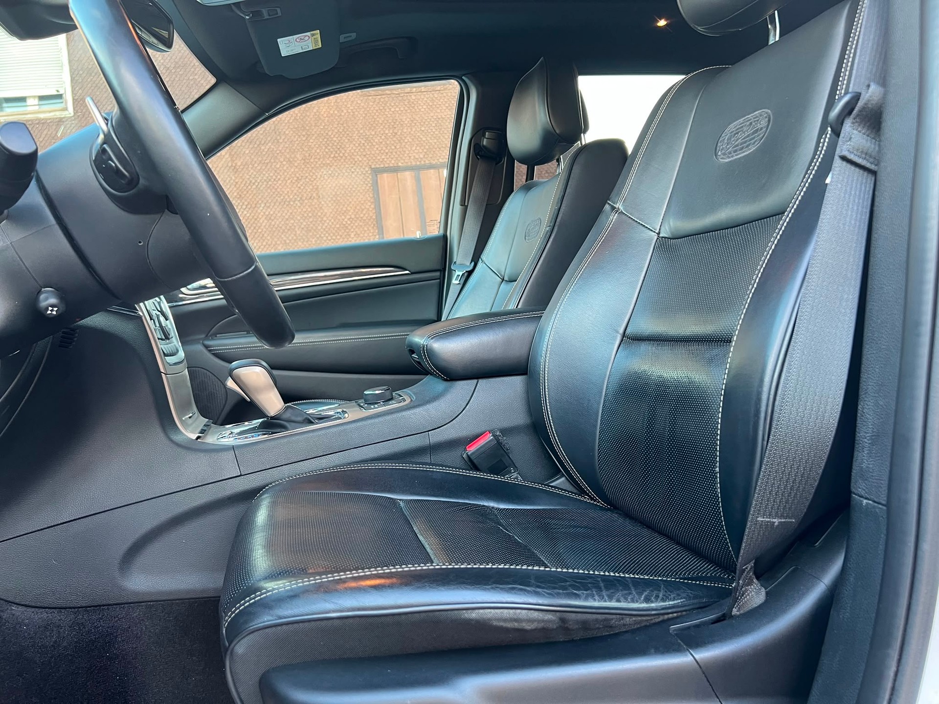JEEP Grand Cherokee 3.0 CRD Overland Automatic-image-3