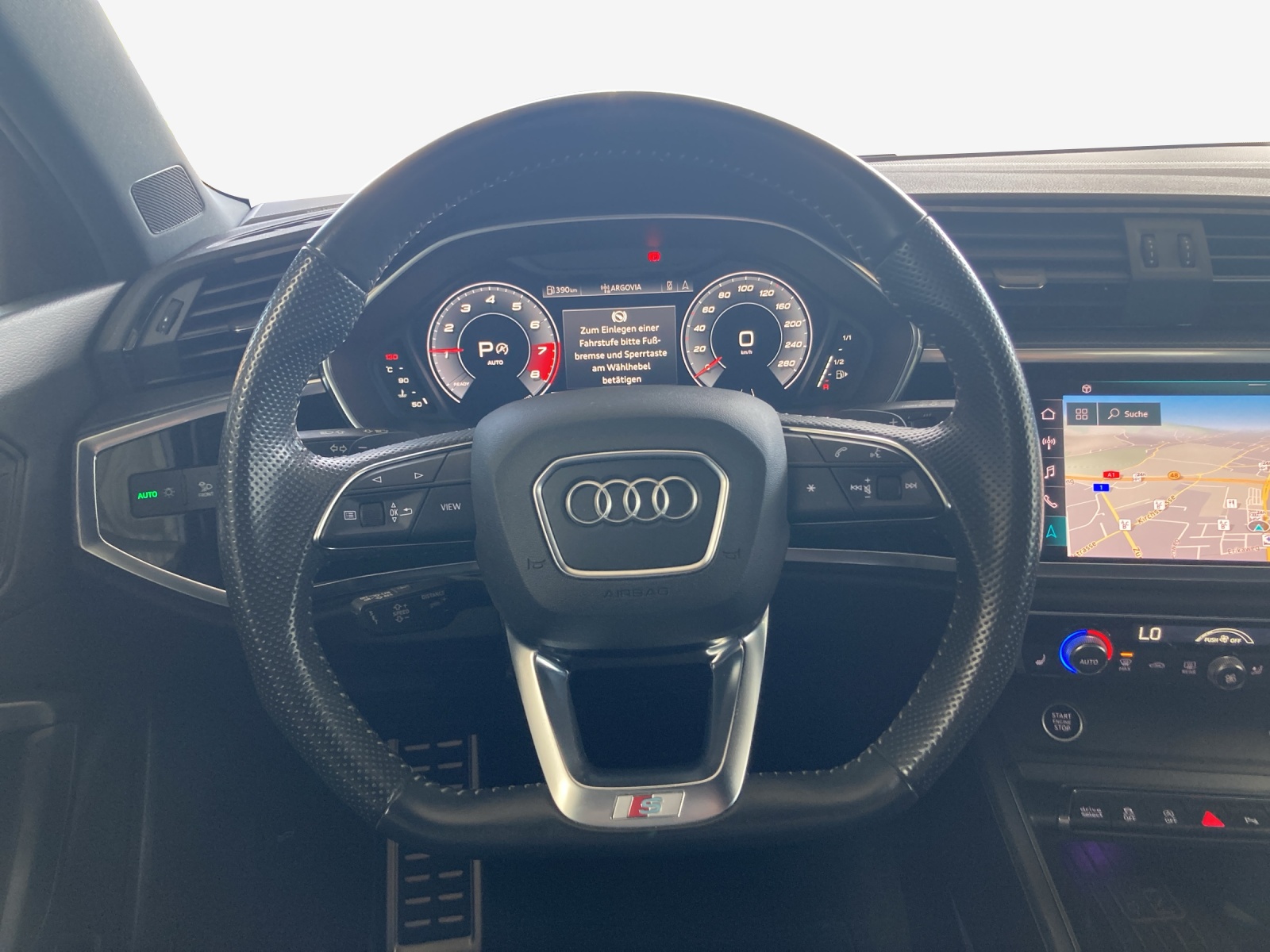 AUDI Q3 Sportback 45 TFSI S line quattro S-tronic-image-9