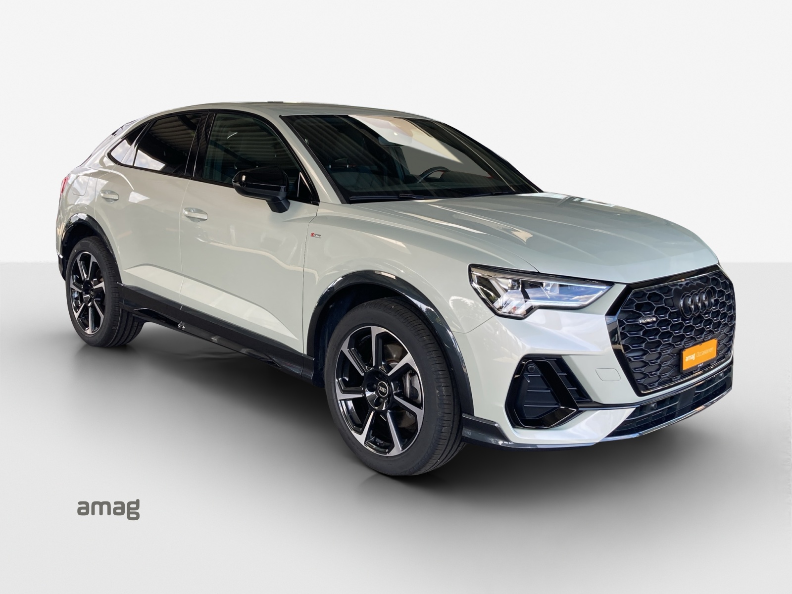 AUDI Q3 Sportback 45 TFSI S line quattro S-tronic-image-5