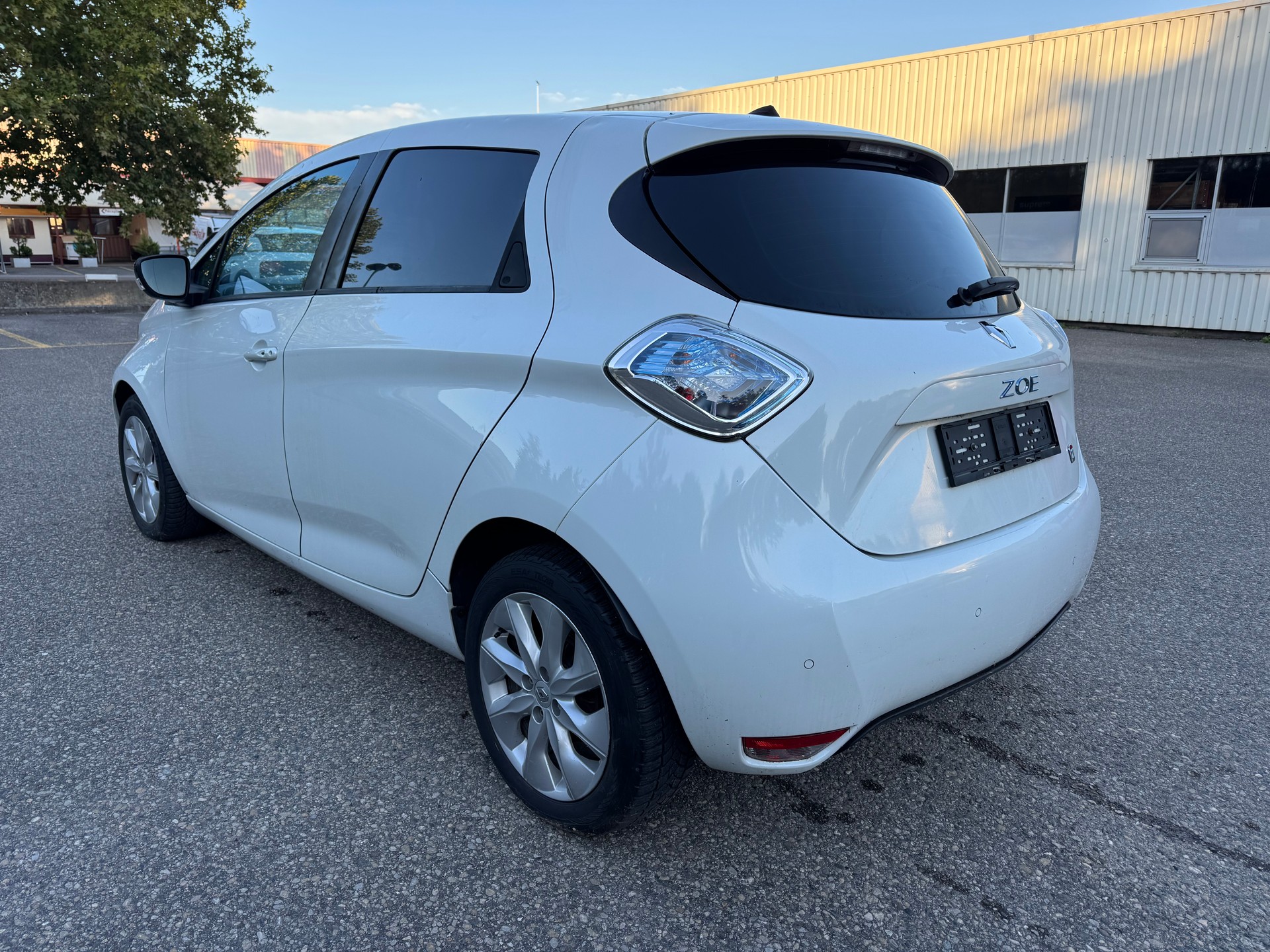RENAULT Zoe Life Q210-image-5