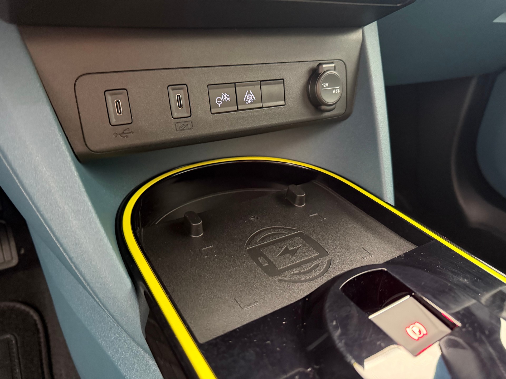 FIAT Grande Panda Elektro La Prima-image-12