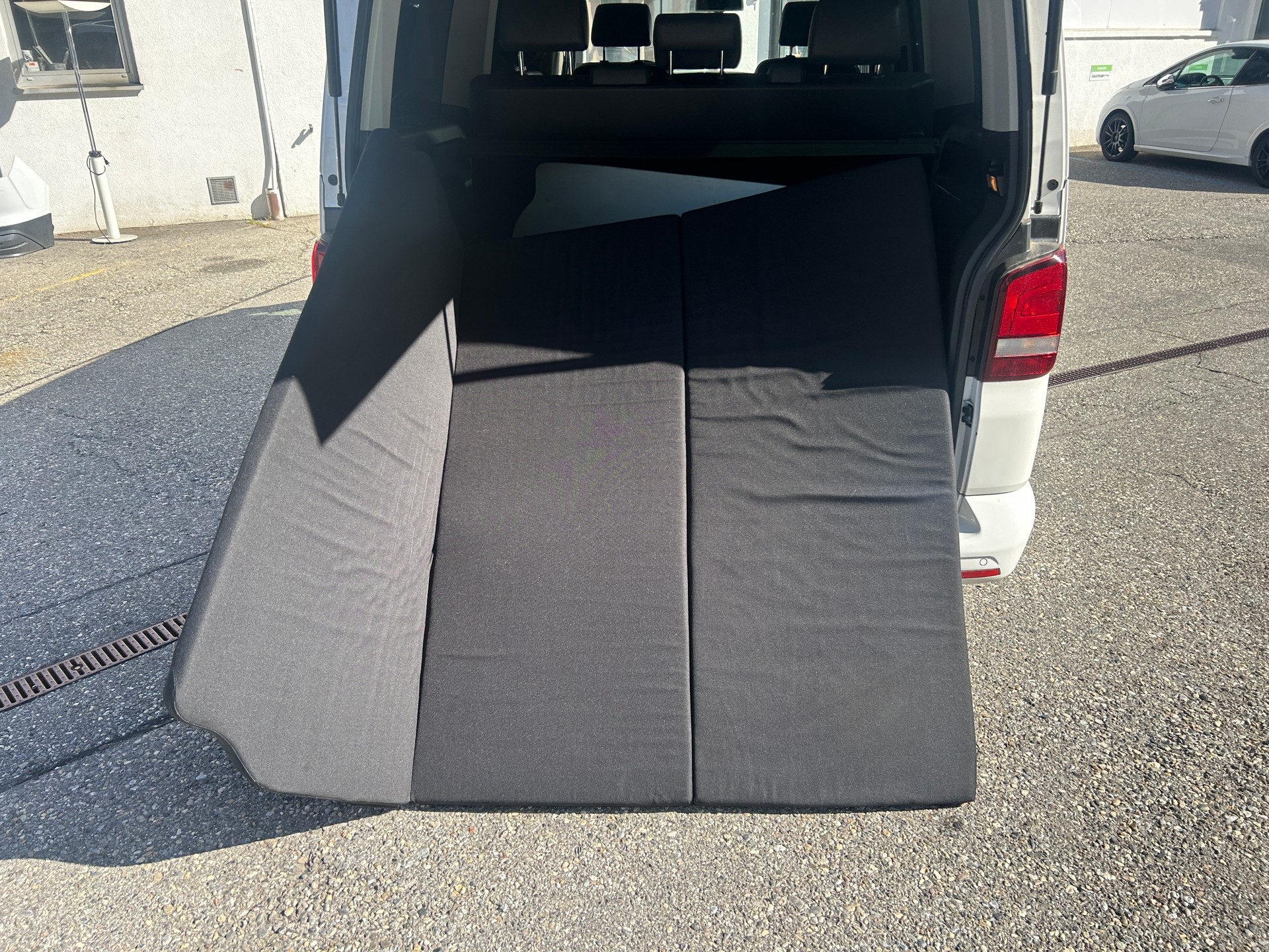 VW T5 Multivan 2.0 Bi-TDI CR CL Edition 25 4Motion-image-7
