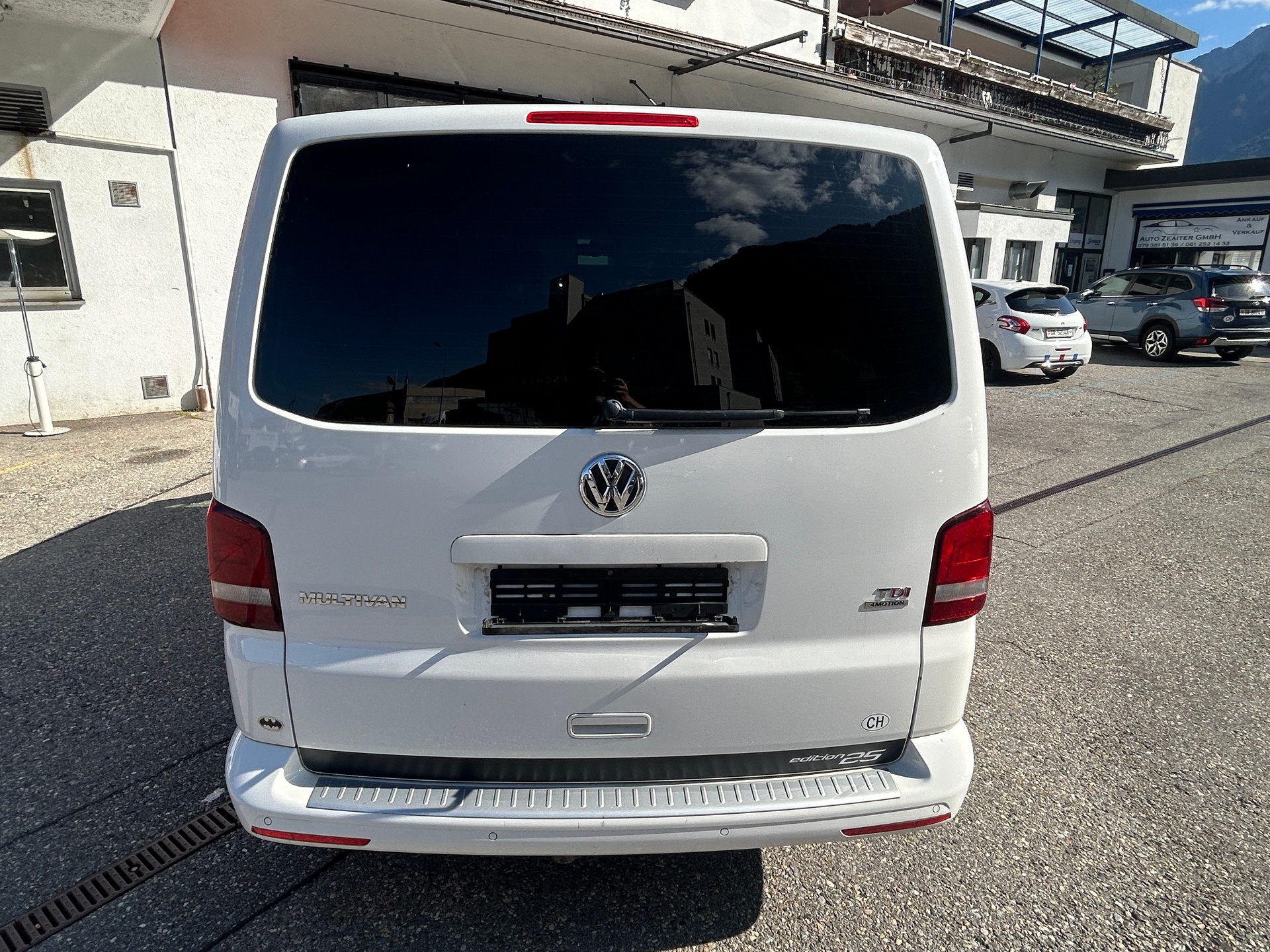 VW T5 Multivan 2.0 Bi-TDI CR CL Edition 25 4Motion-image-3
