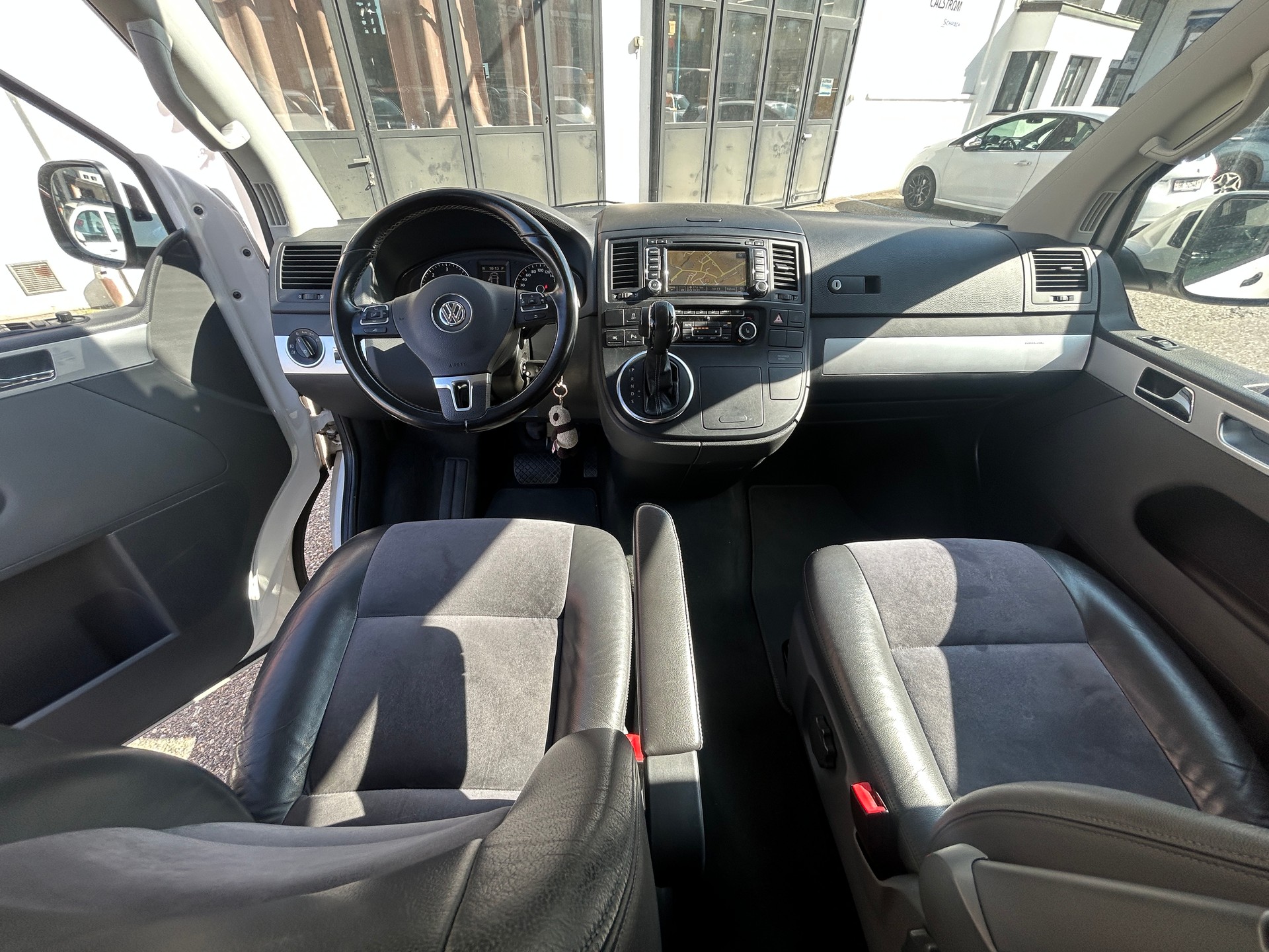 VW T5 Multivan 2.0 Bi-TDI CR CL Edition 25 4Motion-image-15