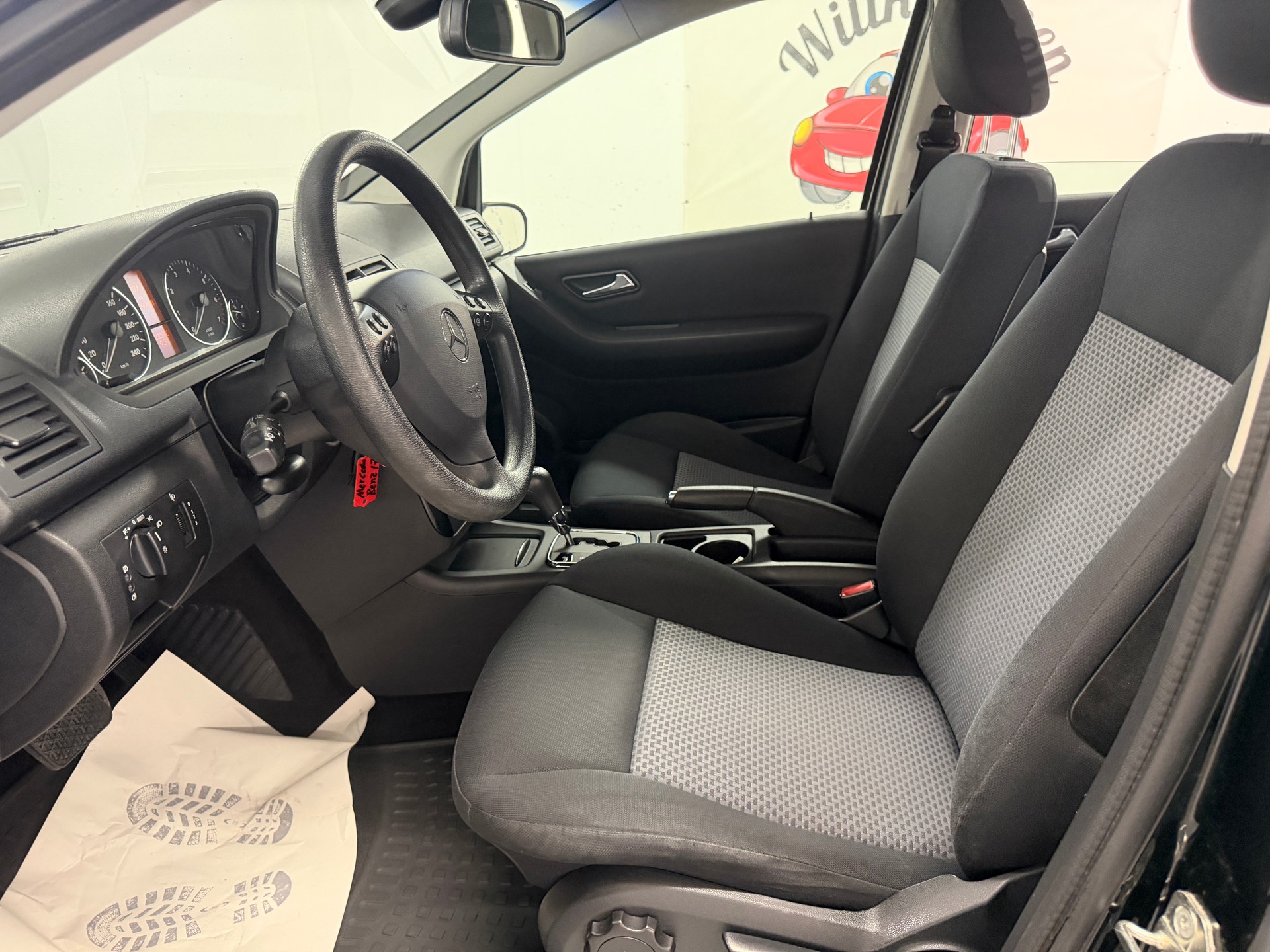 MERCEDES-BENZ A 170 Classic-image-8