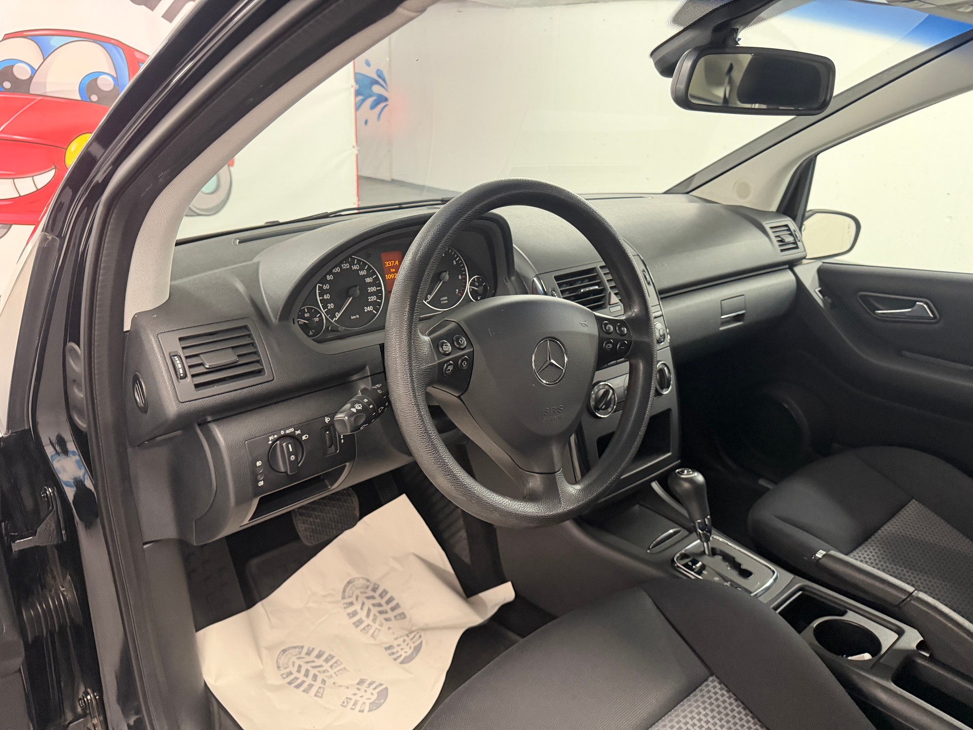 MERCEDES-BENZ A 170 Classic-image-9