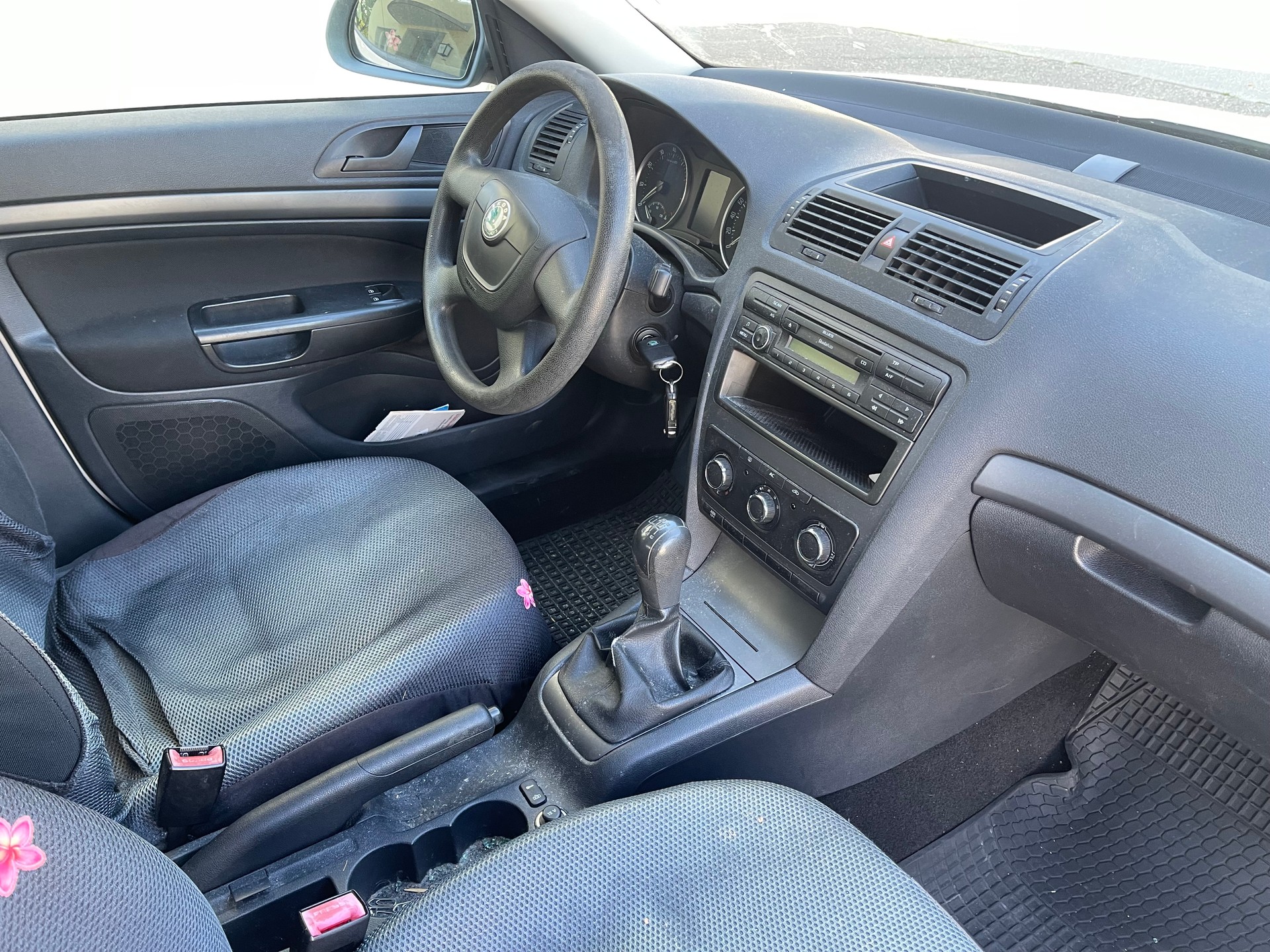 SKODA Octavia Combi 1.4 TSI Ambiente-image-5
