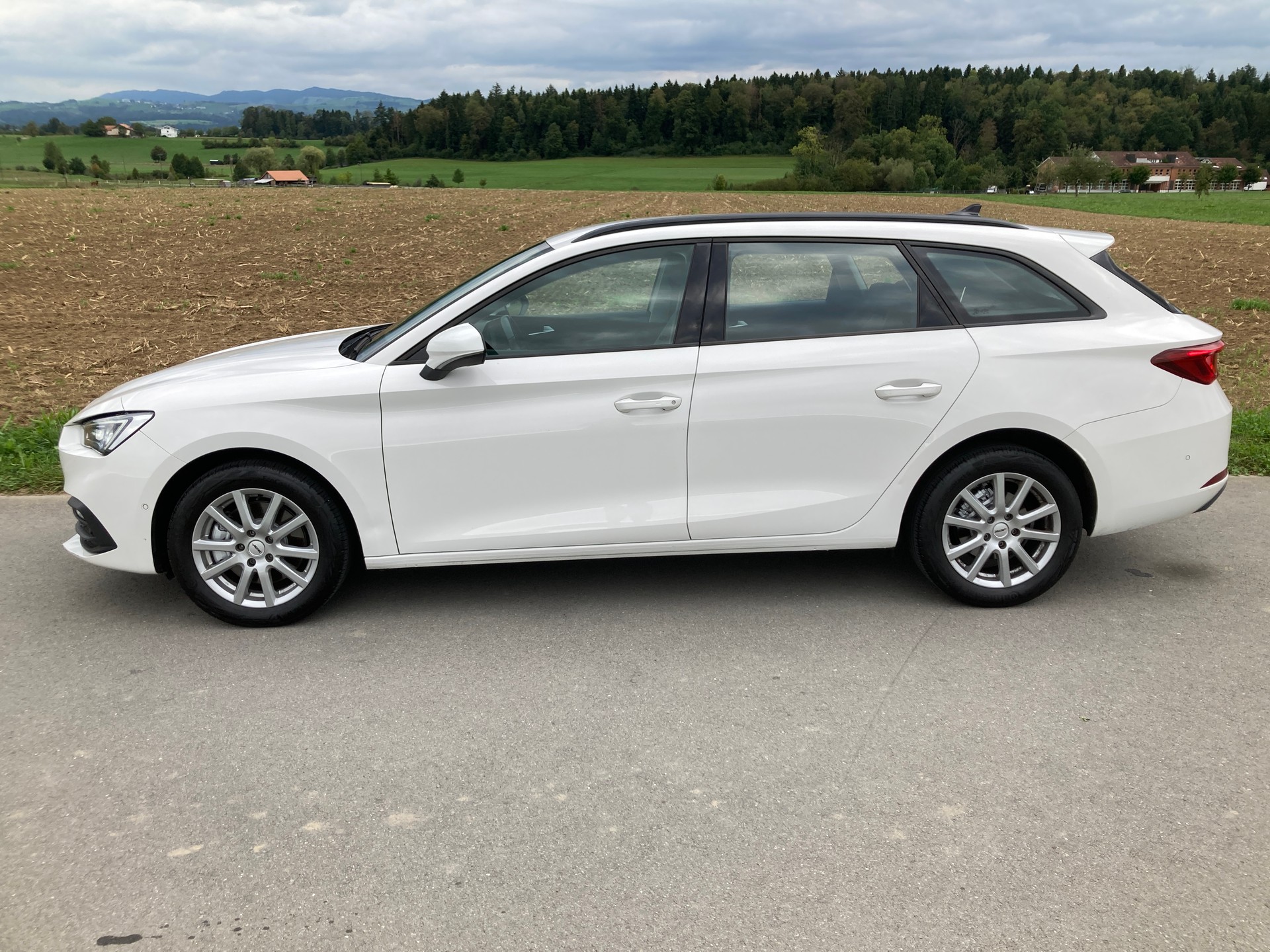 SEAT Leon ST 2.0 TDI EVO DSG Style-image-4