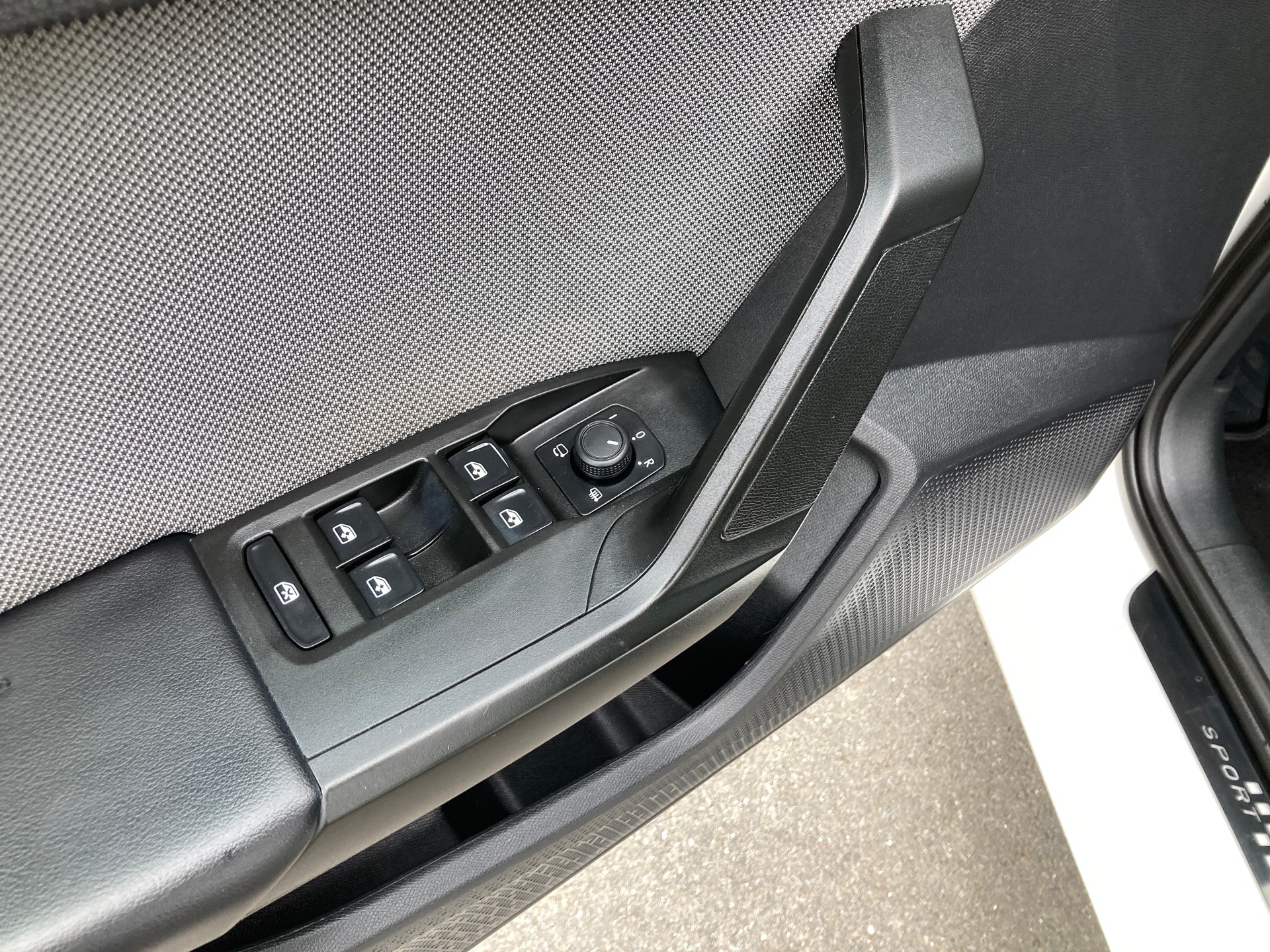 SEAT Leon ST 2.0 TDI EVO DSG Style-image-9
