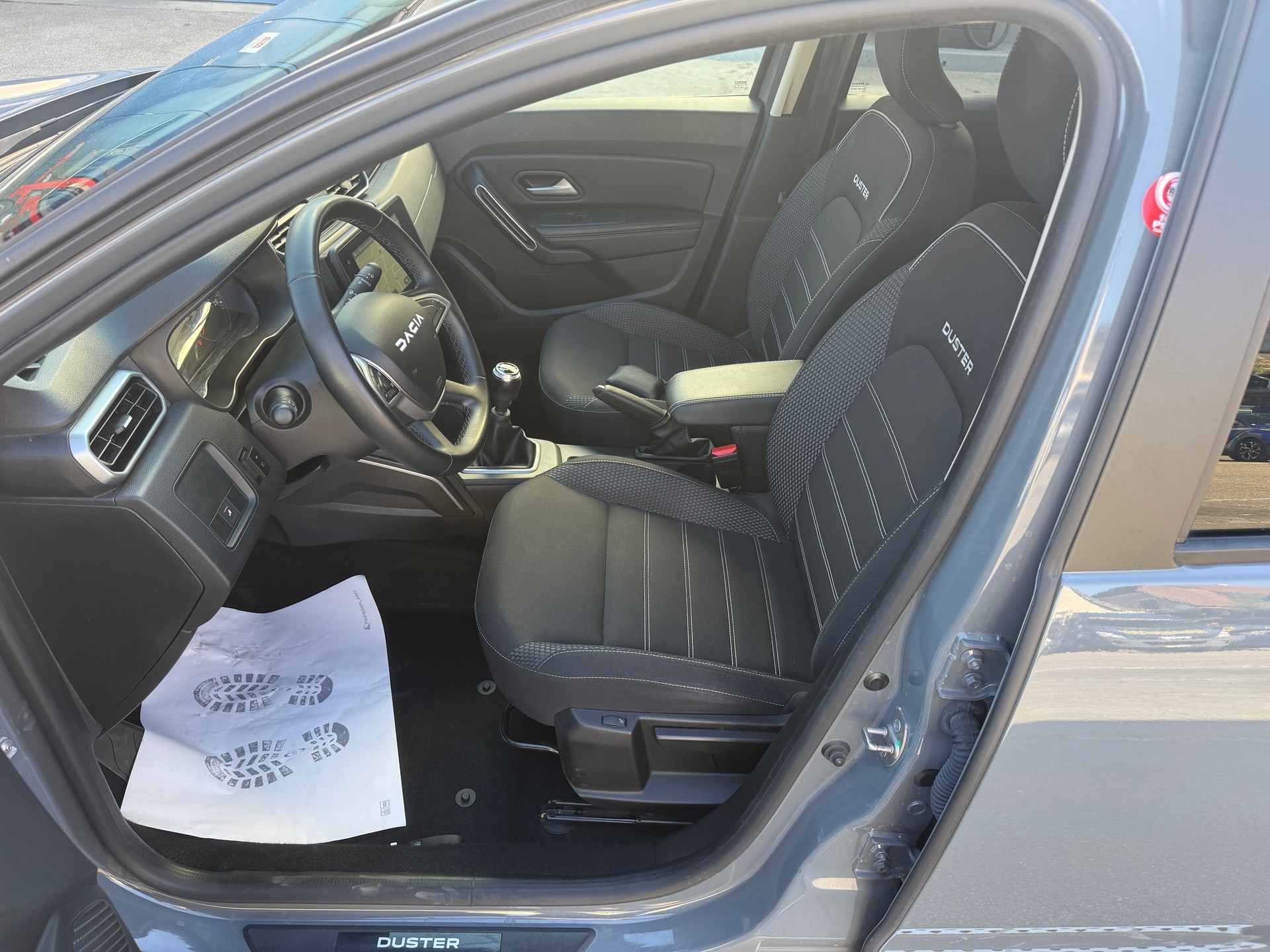 DACIA Duster Blue dCi 115 Journey 4x4-image-6