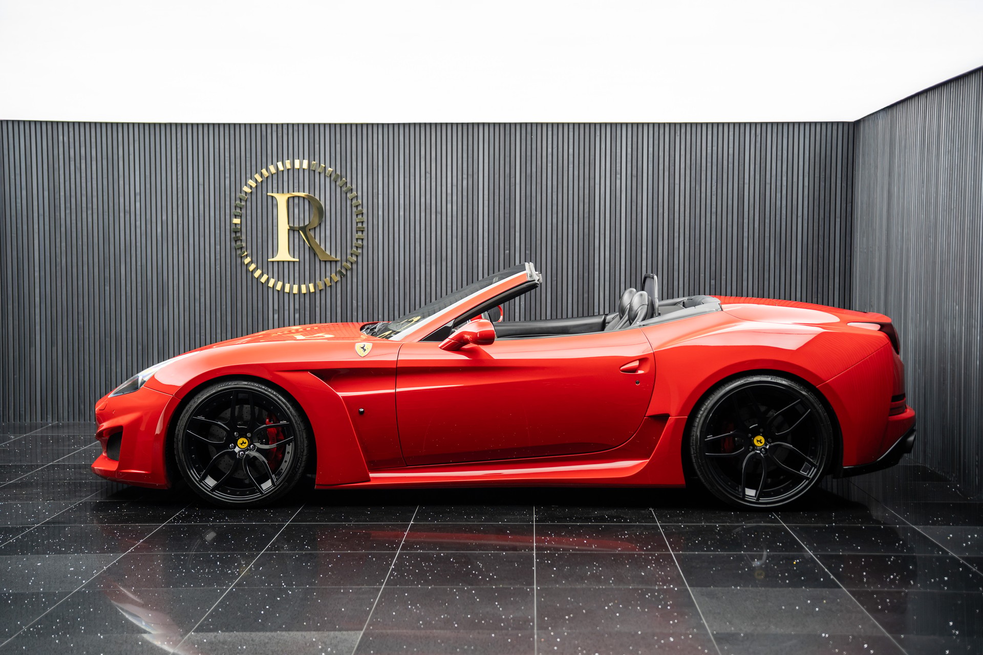 FERRARI California 3.9 V8 T N-Largo-showroom-element-2