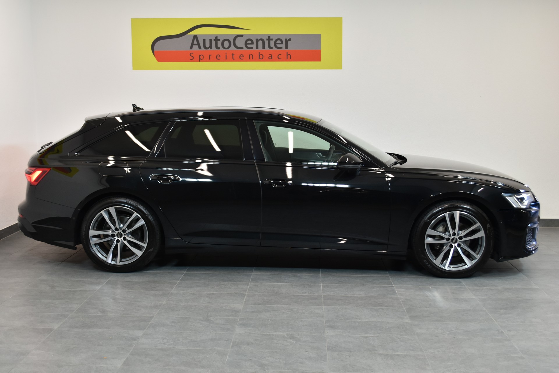 AUDI A6 Avant 40 TDI S-Line Attraction quattro S-tronic-image-13